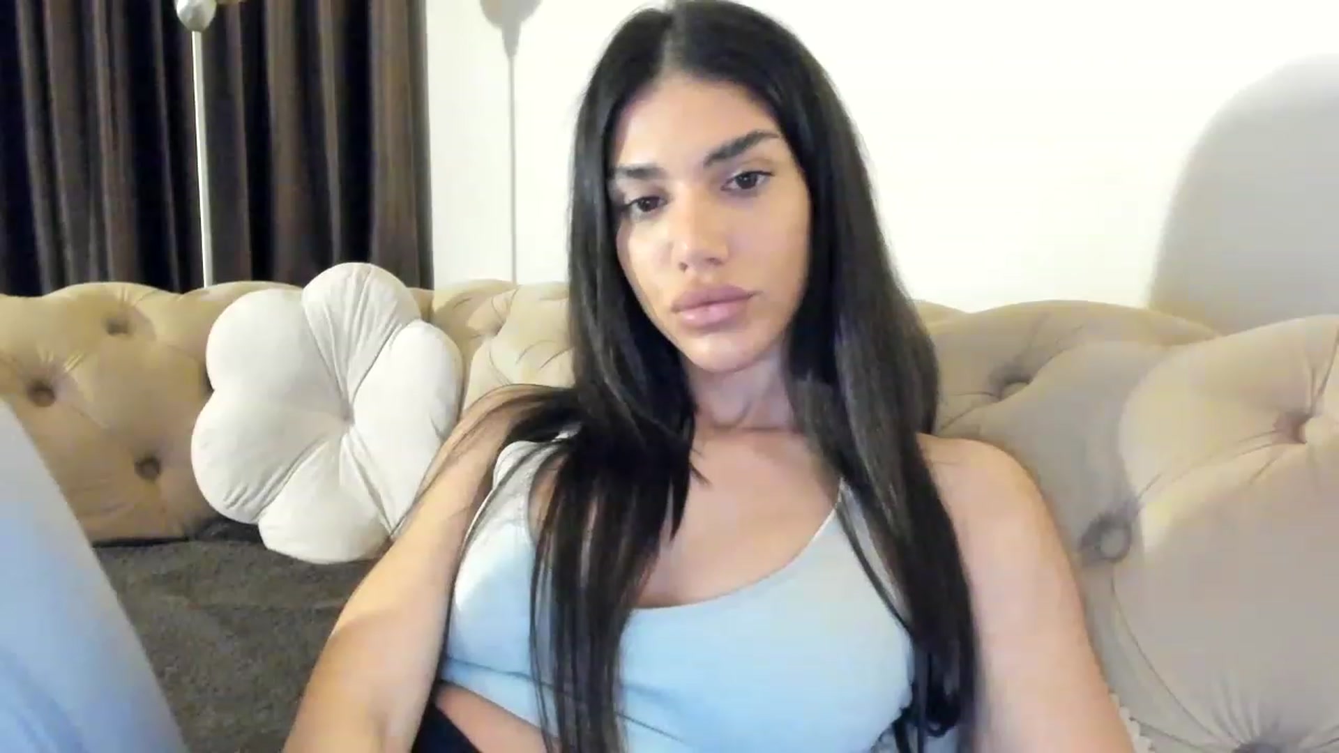 Gallery image thumbnail from SashaLopez's myfreecams stream on, 06/06/2023, 20:19 image 10 of 20
