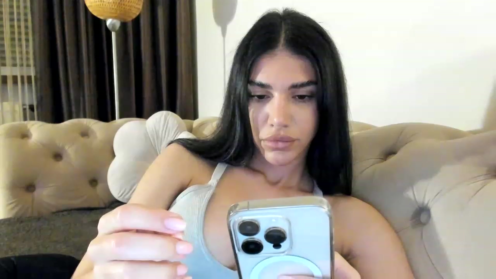 Gallery image thumbnail from SashaLopez's myfreecams stream on, 06/06/2023, 20:19 image 2 of 20
