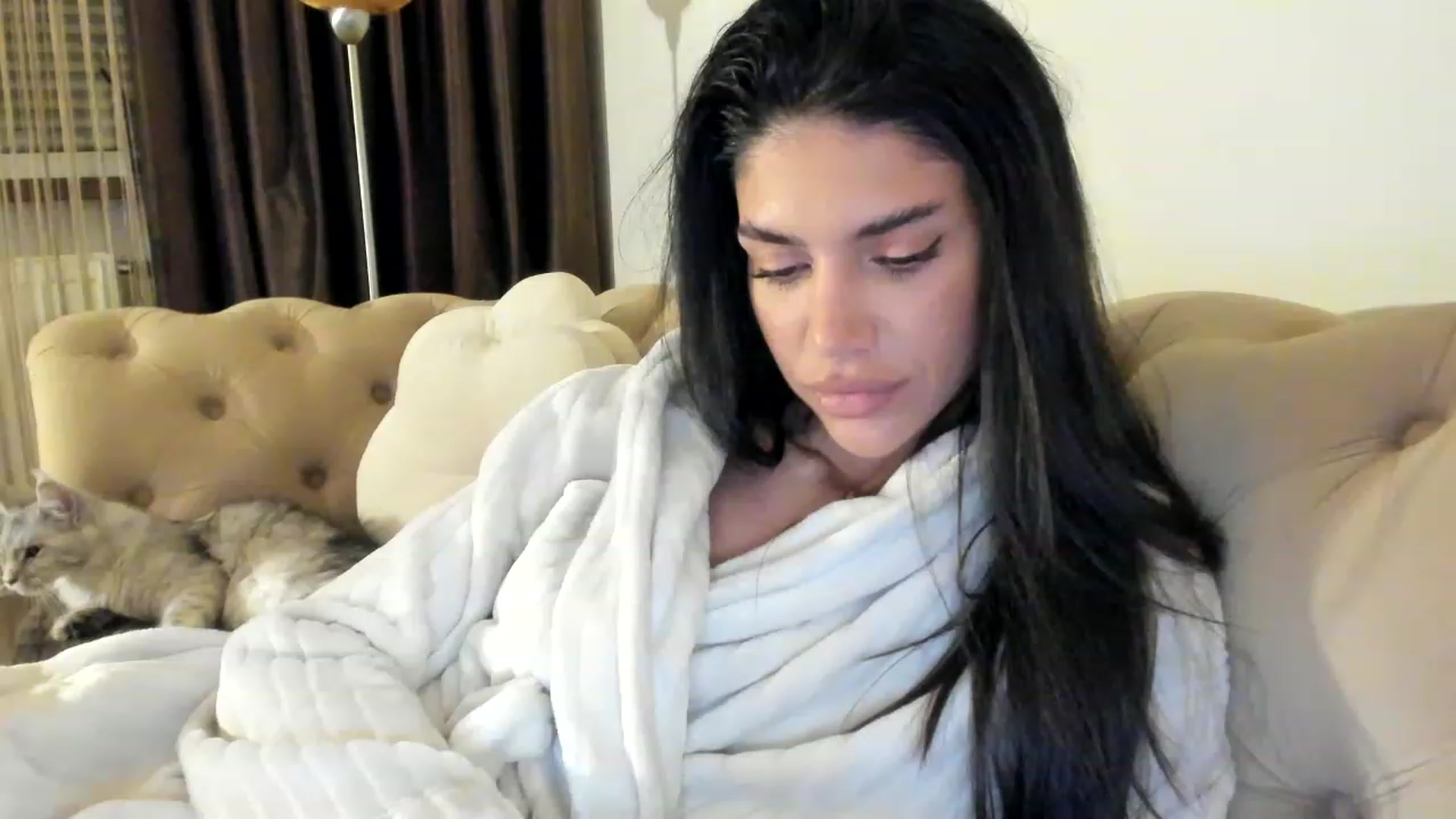 Gallery image thumbnail from SashaLopez's myfreecams stream on, 06/19/2023, 20:06 image 4 of 20