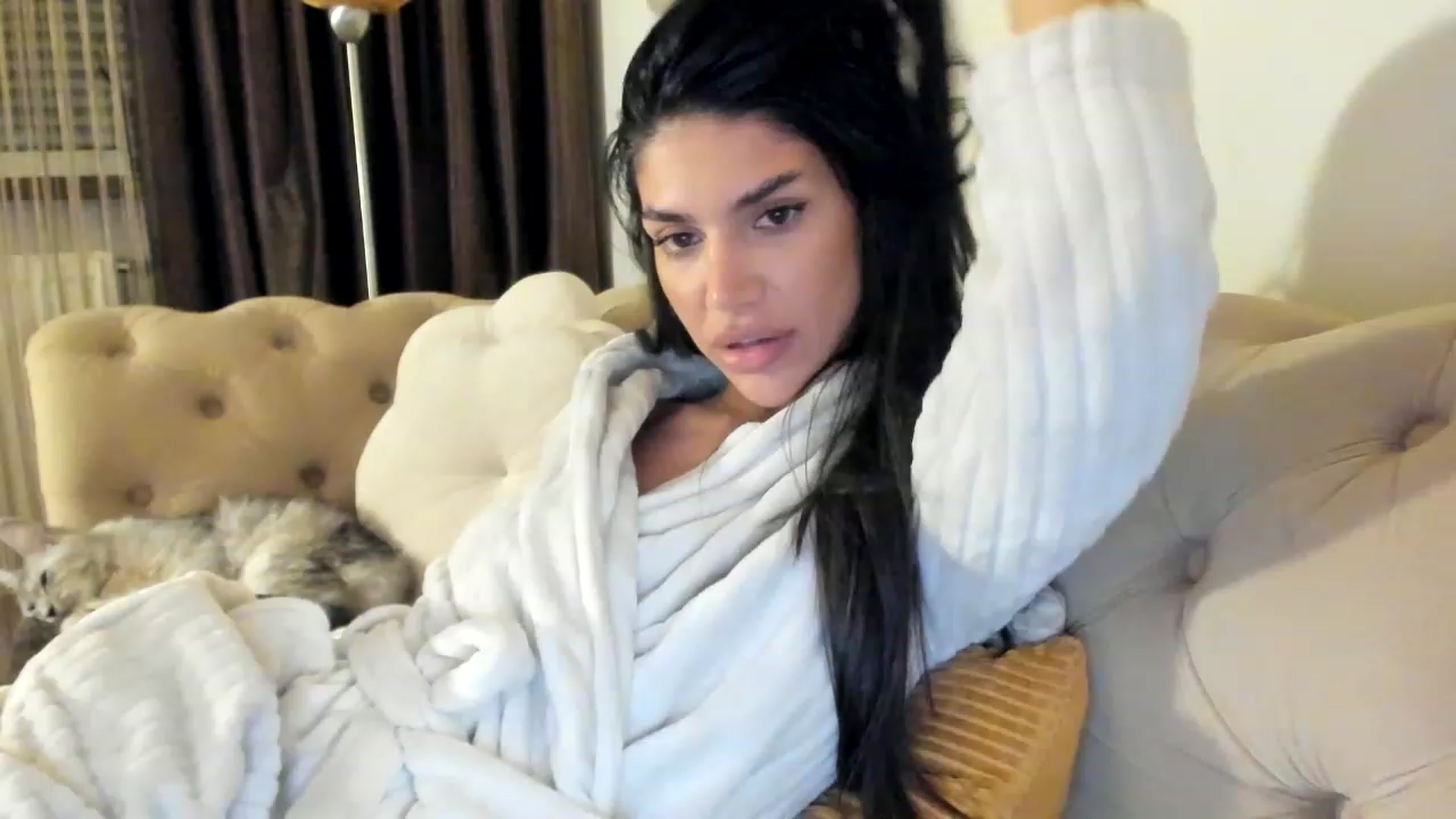 Gallery image thumbnail from SashaLopez's myfreecams stream on, 06/19/2023, 20:06 image 3 of 20