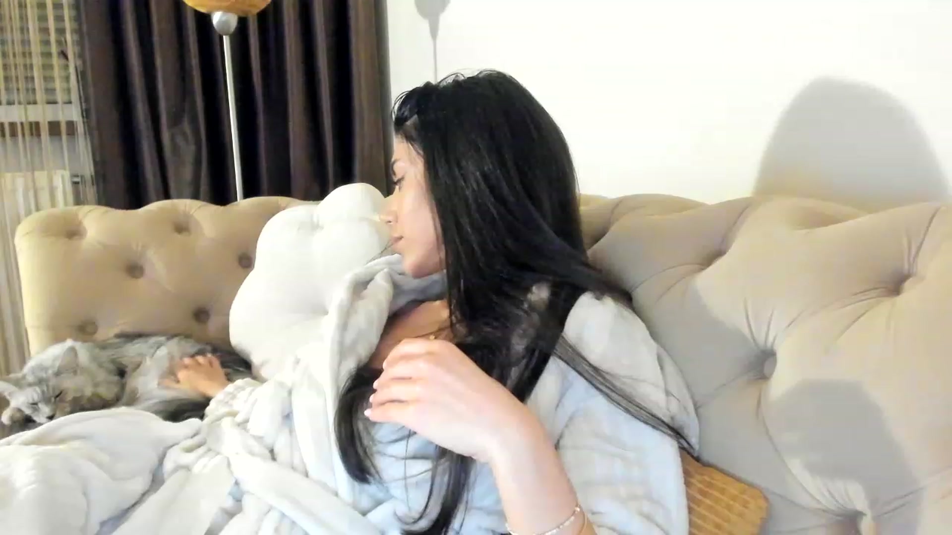 Gallery image thumbnail from SashaLopez's myfreecams stream on, 06/19/2023, 20:06 image 10 of 20