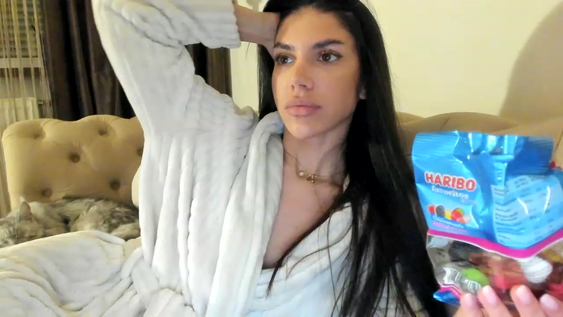 Gallery image thumbnail from SashaLopez's myfreecams stream on, 06/19/2023, 20:06 image 13 of 20