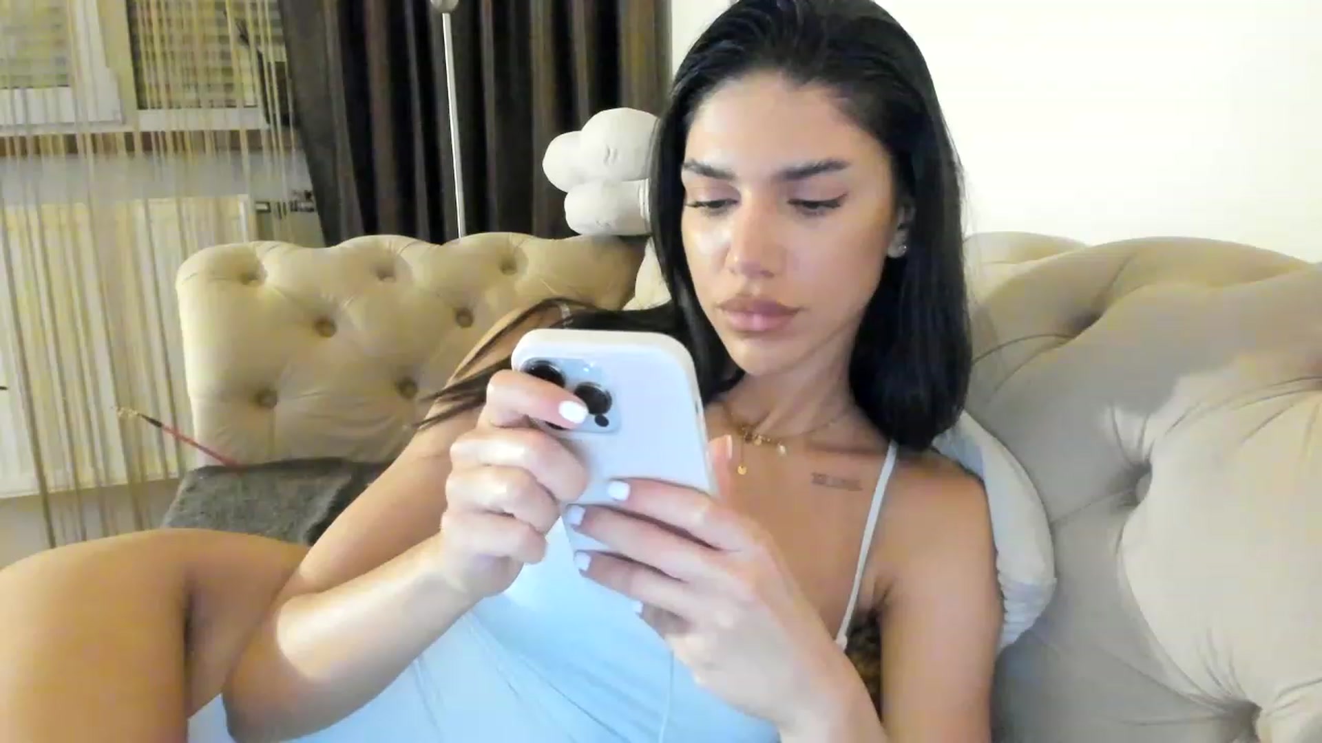 Gallery image thumbnail from SashaLopez's myfreecams stream on, 06/24/2023, 21:37 image 6 of 20