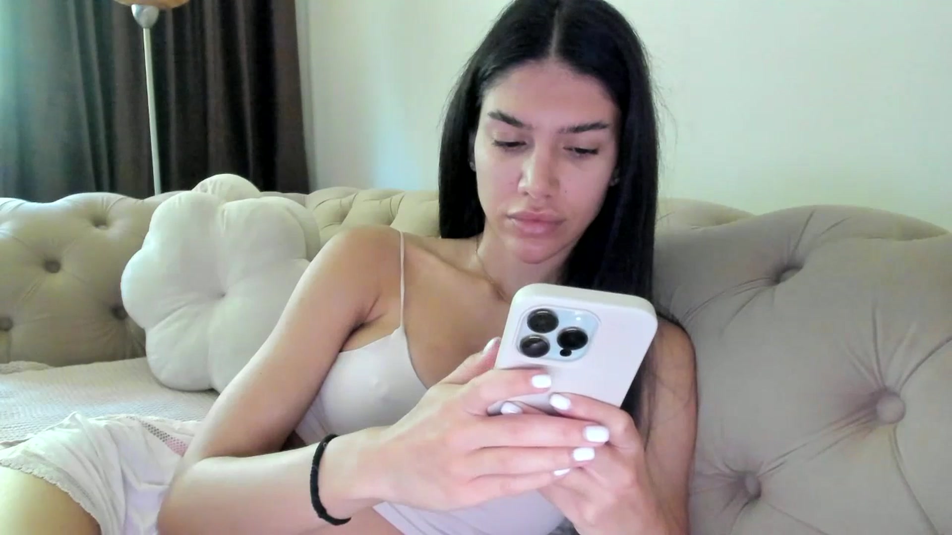 Gallery image thumbnail from SashaLopez's myfreecams stream on, 07/01/2023, 10:59 image 10 of 20