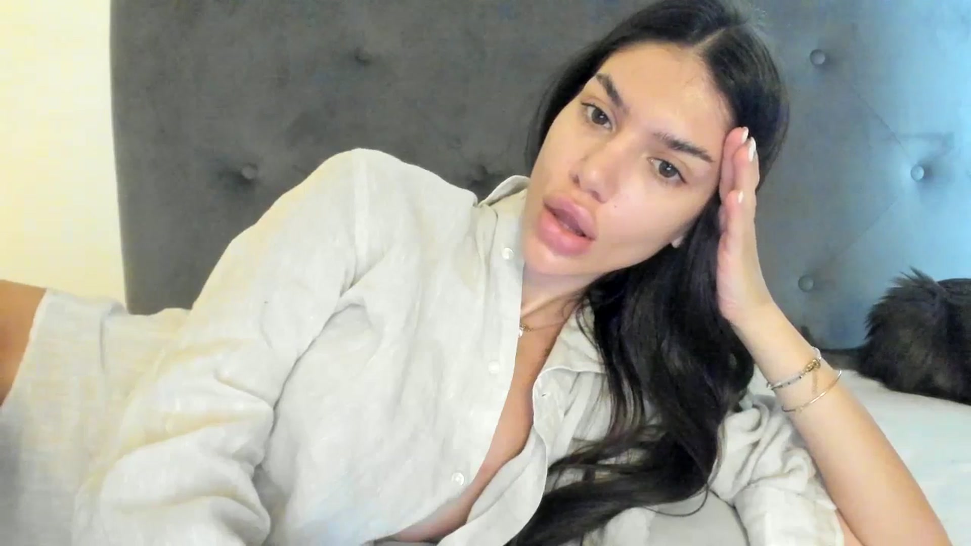Gallery image thumbnail from SashaLopez's myfreecams stream on, 07/03/2023, 10:04 image 18 of 20