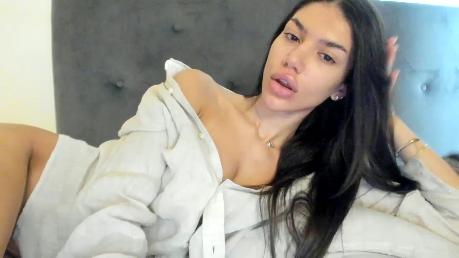Gallery image thumbnail from SashaLopez's myfreecams stream on, 07/03/2023, 10:04 image 5 of 20