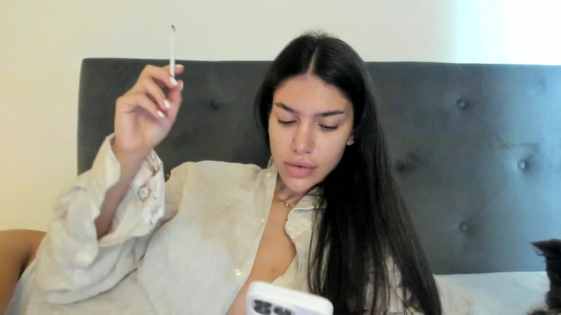 Gallery image thumbnail from SashaLopez's myfreecams stream on, 07/03/2023, 10:04 image 19 of 20