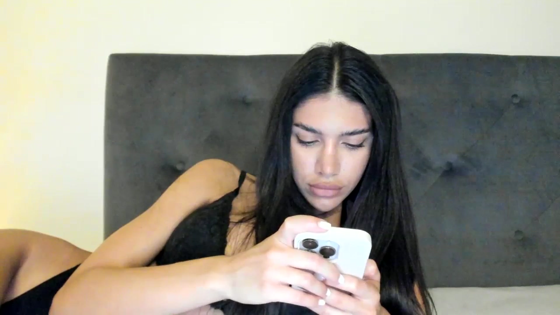 Gallery image thumbnail from SashaLopez's myfreecams stream on, 07/05/2023, 17:33 image 19 of 20