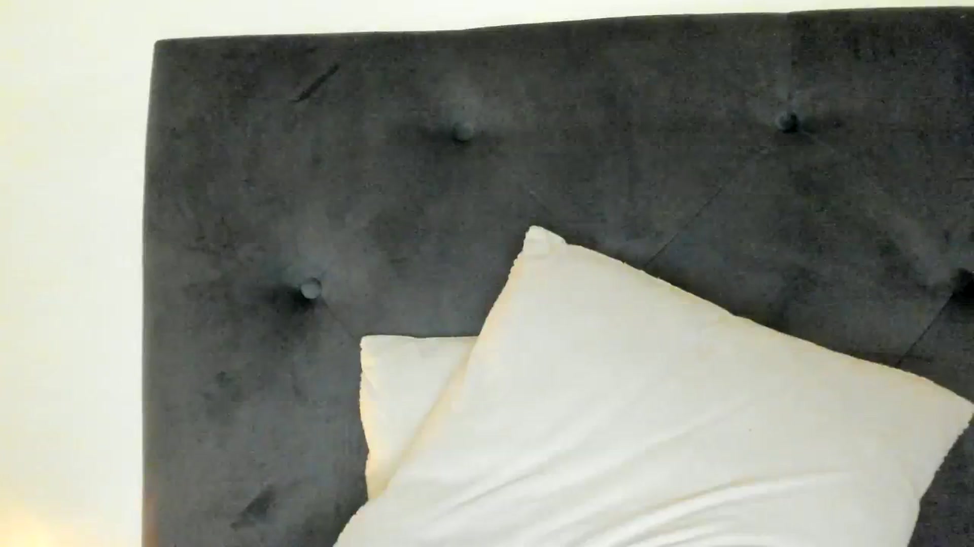 Gallery image thumbnail from SashaLopez's myfreecams stream on, 08/03/2023, 21:15 image 18 of 20