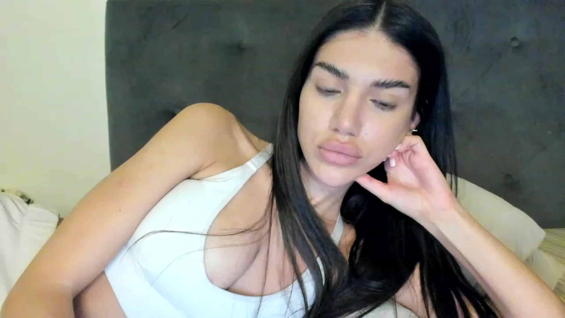 Gallery image thumbnail from SashaLopez's myfreecams stream on, 08/09/2023, 20:56 image 15 of 20