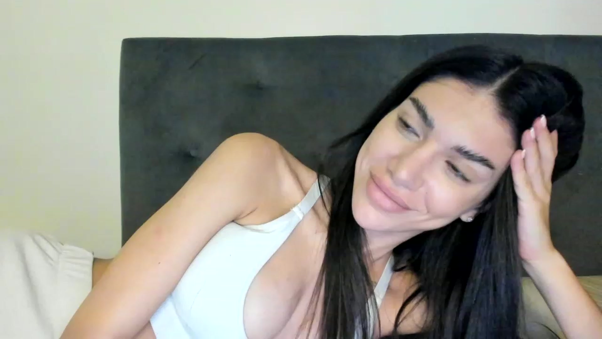 Gallery image thumbnail from SashaLopez's myfreecams stream on, 08/09/2023, 20:56 image 17 of 20