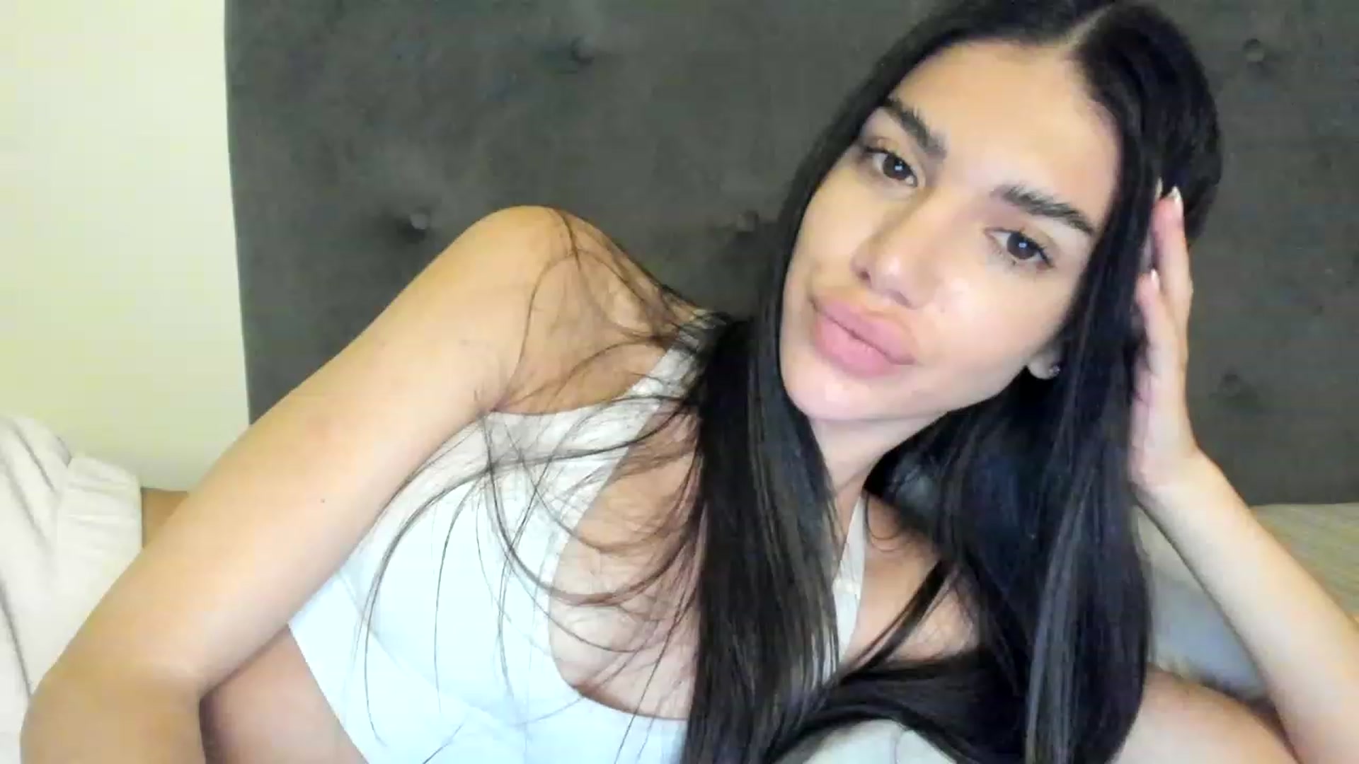 Gallery image thumbnail from SashaLopez's myfreecams stream on, 08/09/2023, 23:29 image 7 of 20