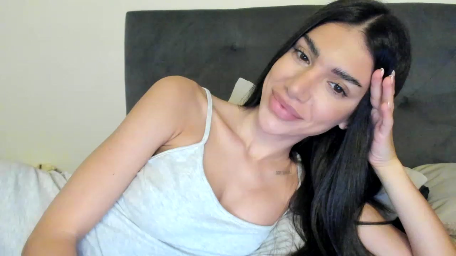 Gallery image thumbnail from SashaLopez's myfreecams stream on, 08/11/2023, 22:35 image 5 of 20
