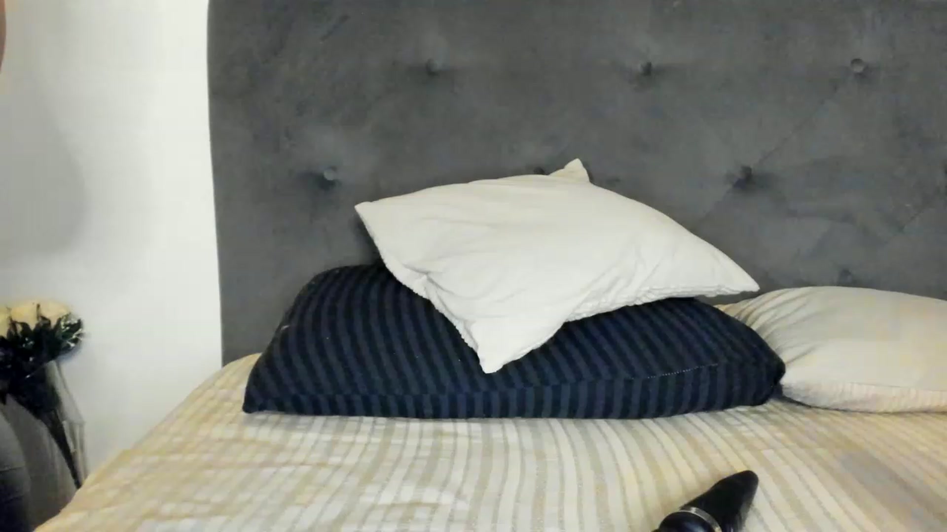 Gallery image thumbnail from SashaLopez's myfreecams stream on, 08/11/2023, 22:35 image 4 of 20