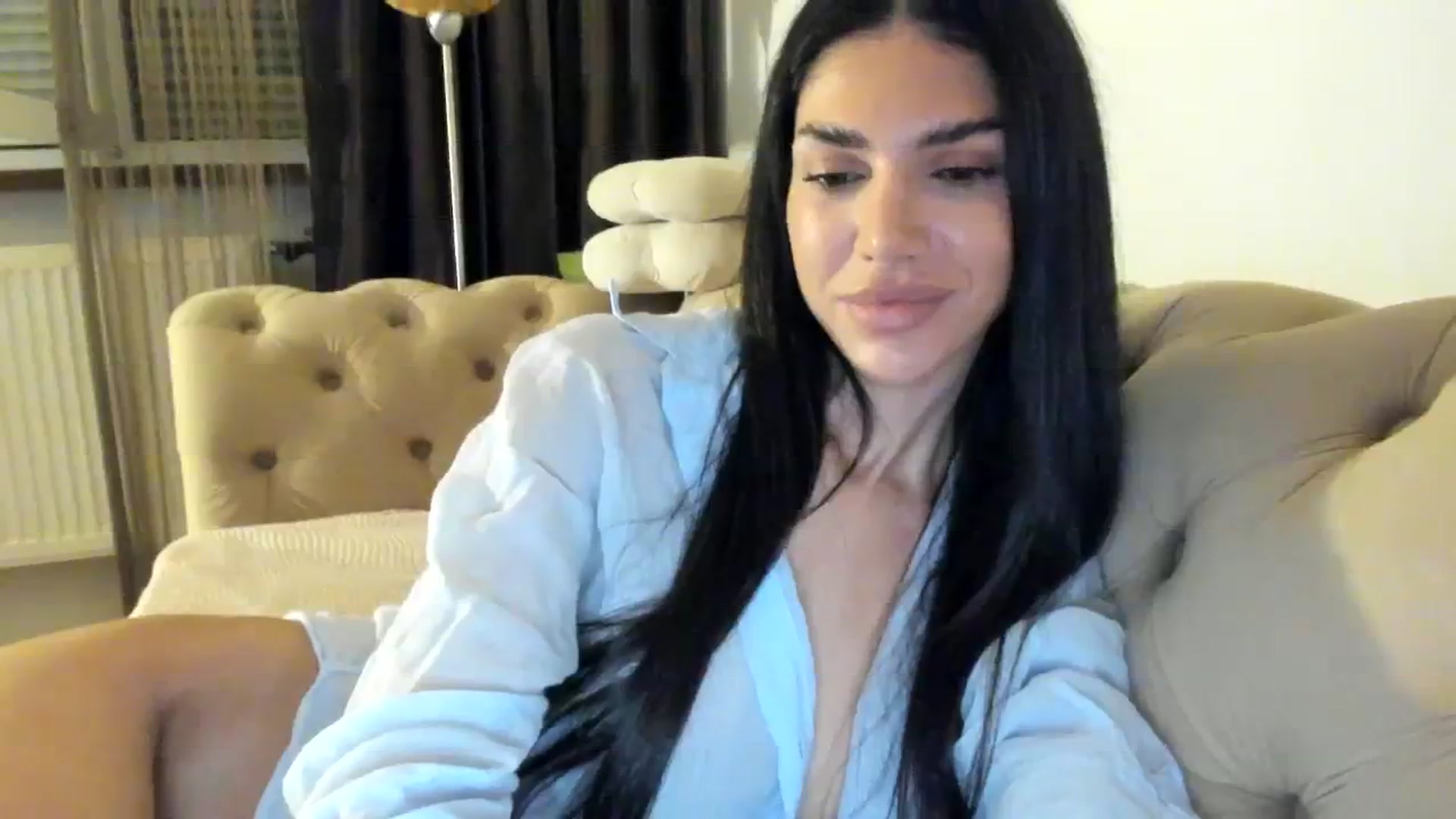 Gallery image thumbnail from SashaLopez's myfreecams stream on, 08/18/2023, 21:23 image 15 of 20