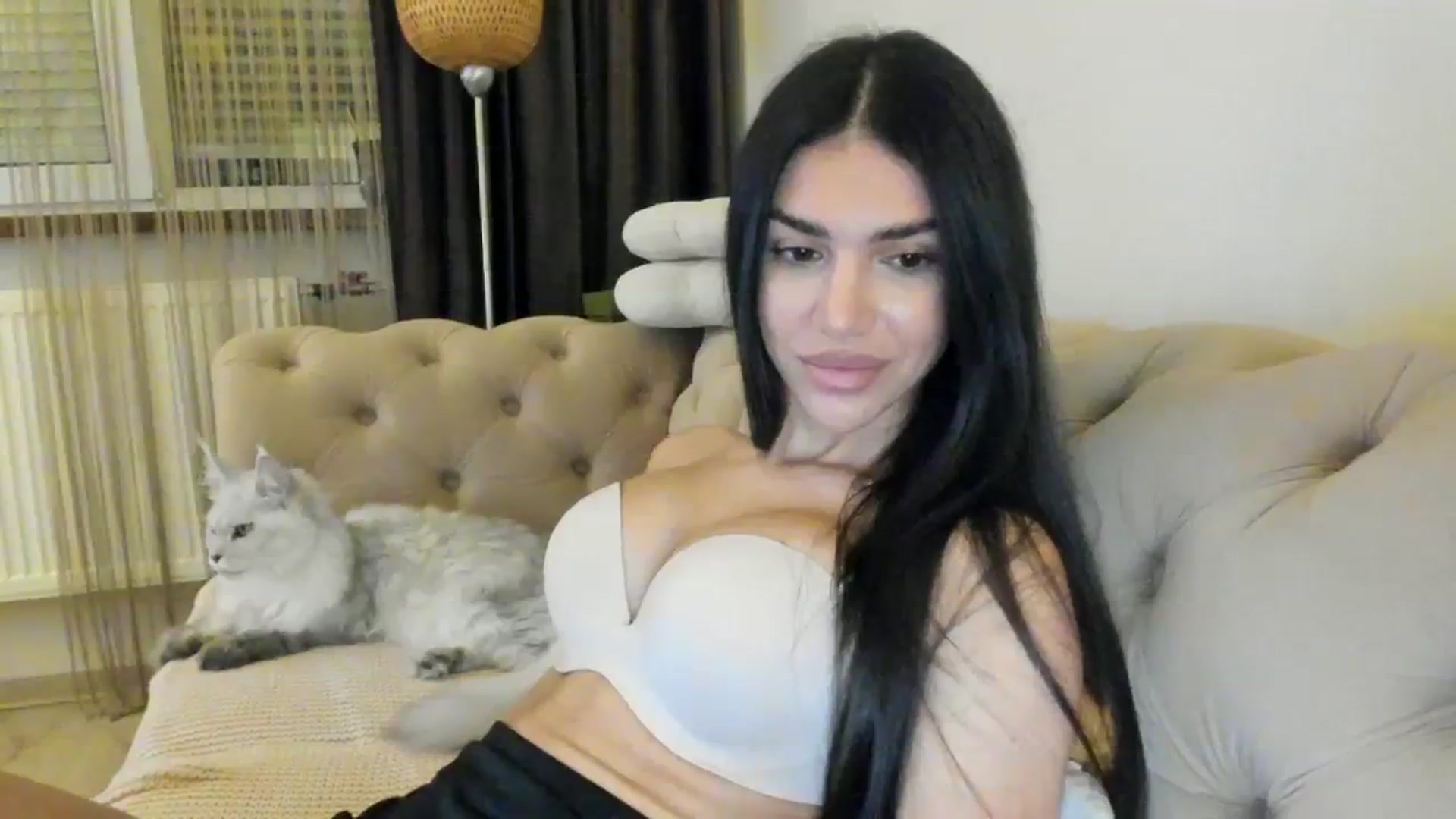 Gallery image thumbnail from SashaLopez's myfreecams stream on, 08/19/2023, 20:10 image 8 of 20