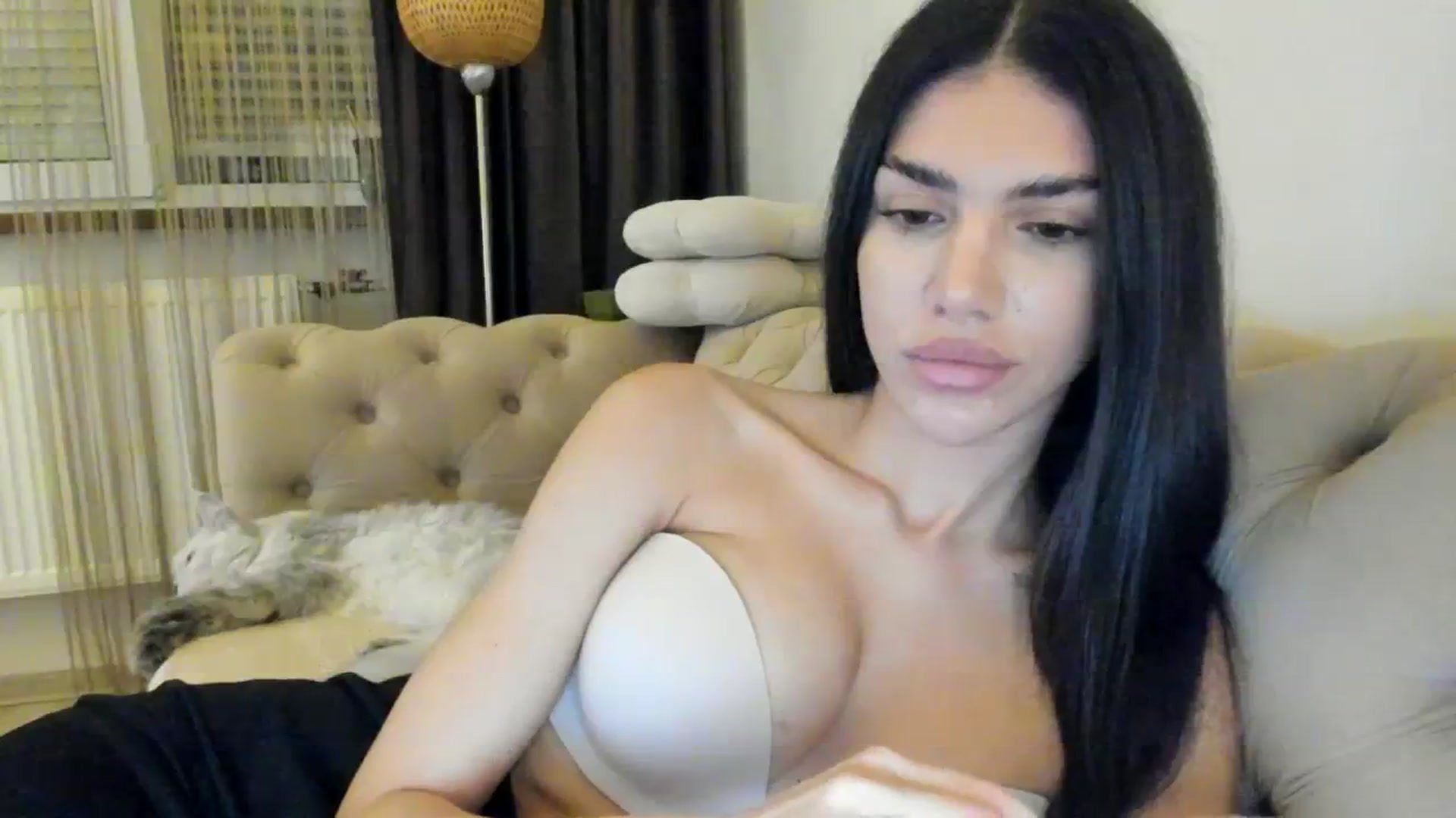 Gallery image thumbnail from SashaLopez's myfreecams stream on, 08/19/2023, 20:10 image 3 of 20