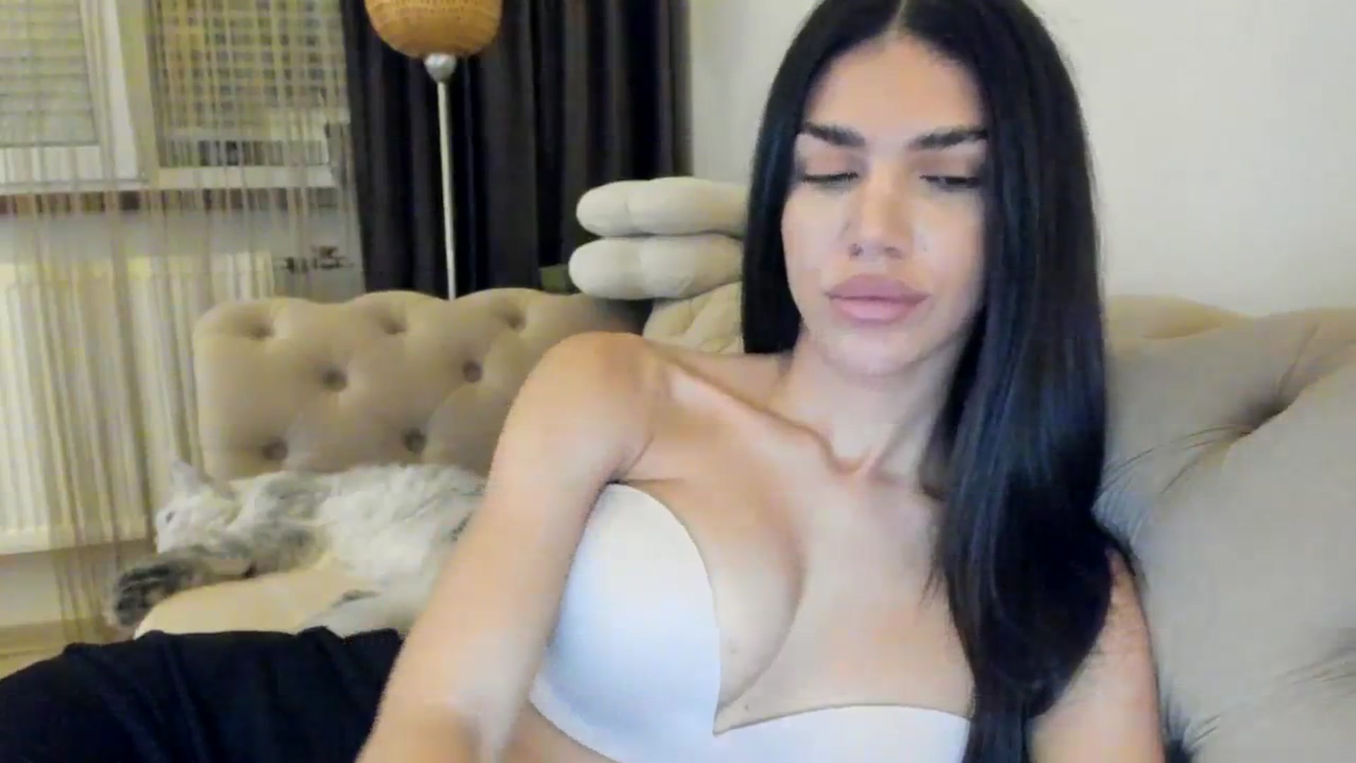 Gallery image thumbnail from SashaLopez's myfreecams stream on, 08/19/2023, 20:10 image 2 of 20