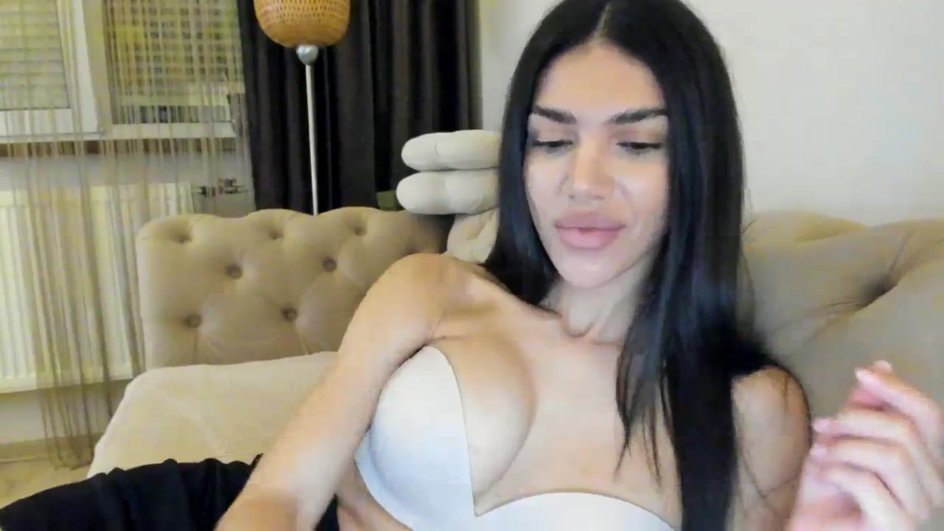 Gallery image thumbnail from SashaLopez's myfreecams stream on, 08/19/2023, 20:10 image 17 of 20