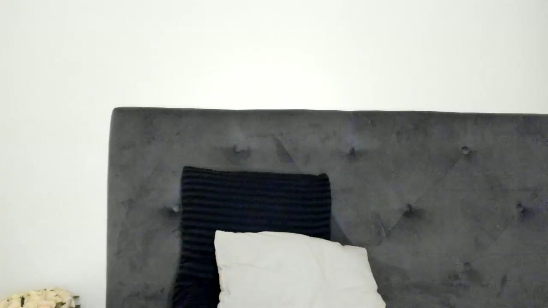 Gallery image thumbnail from SashaLopez's myfreecams stream on, 09/01/2023, 21:45 image 16 of 20