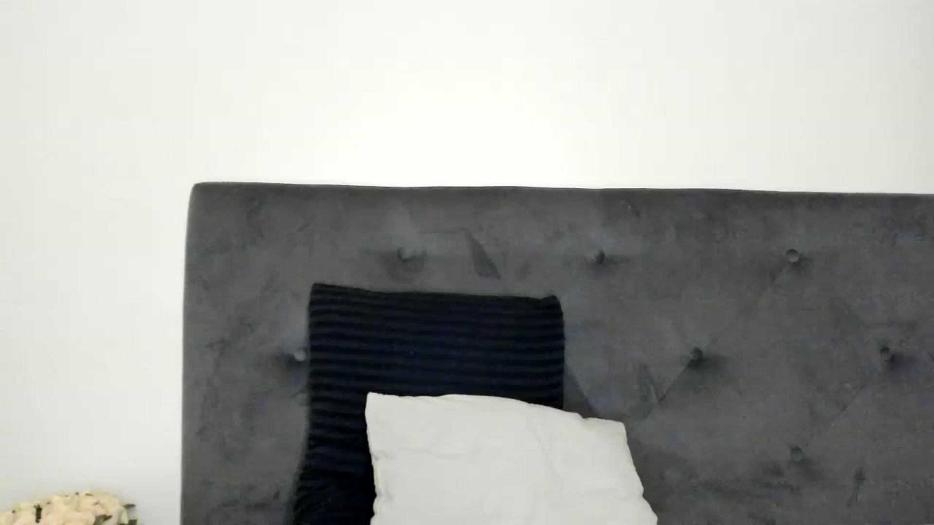 Gallery image thumbnail from SashaLopez's myfreecams stream on, 09/01/2023, 21:45 image 15 of 20
