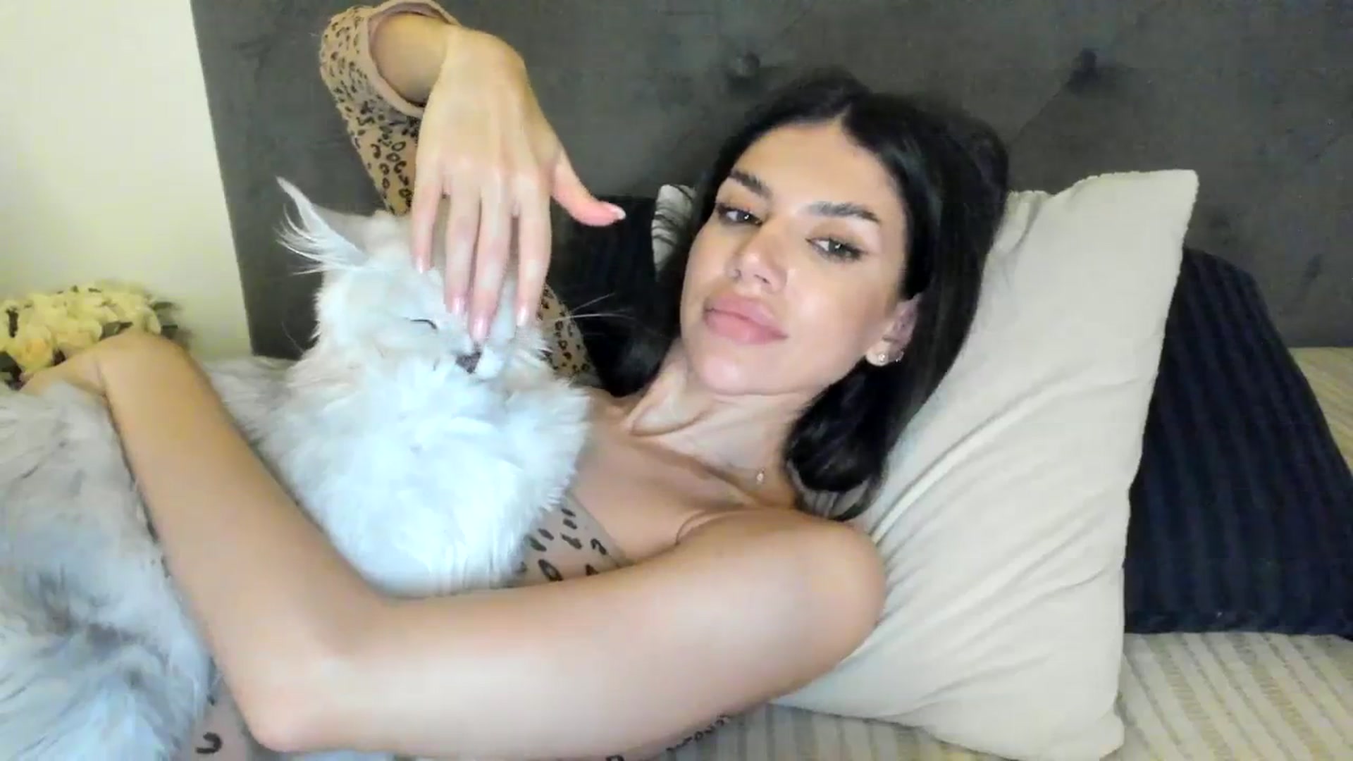 Gallery image thumbnail from SashaLopez's myfreecams stream on, 09/01/2023, 22:56 image 11 of 20