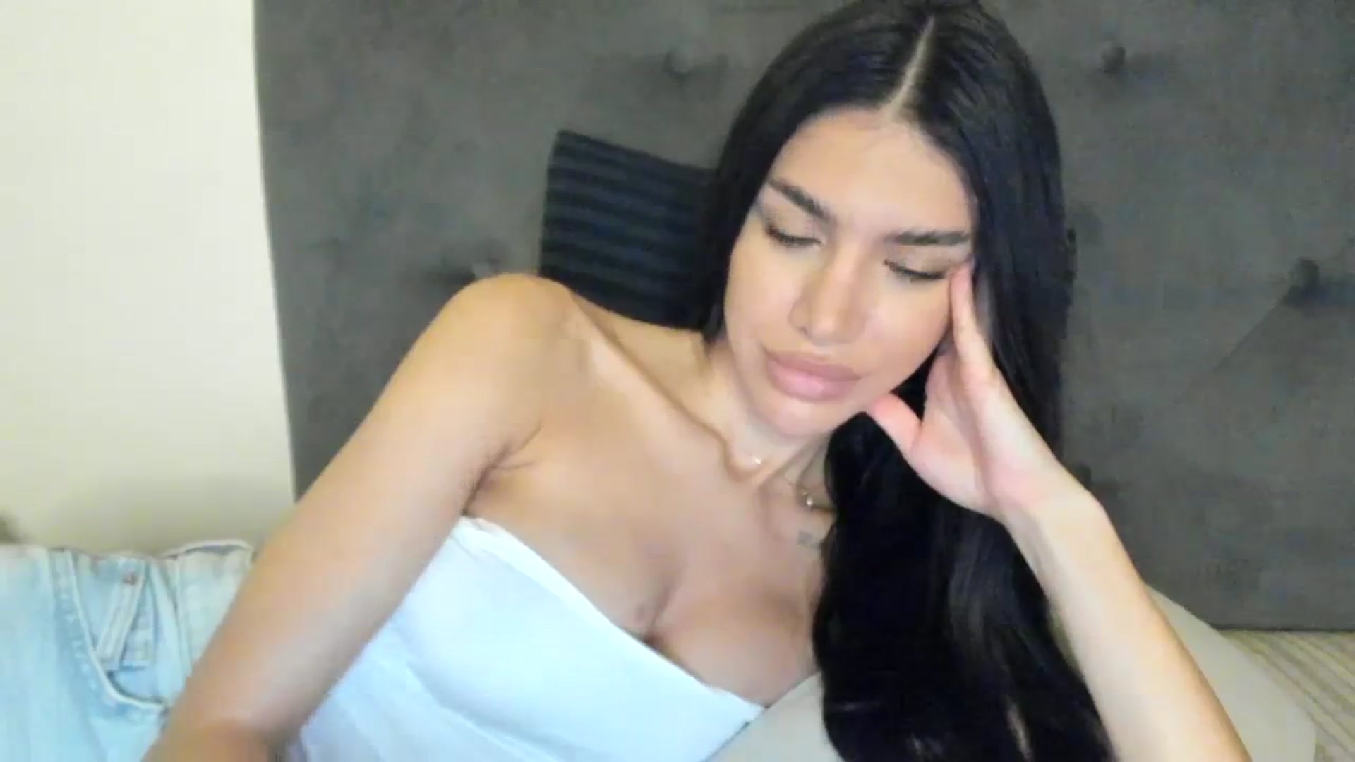 Gallery image thumbnail from SashaLopez's myfreecams stream on, 09/02/2023, 20:41 image 3 of 20
