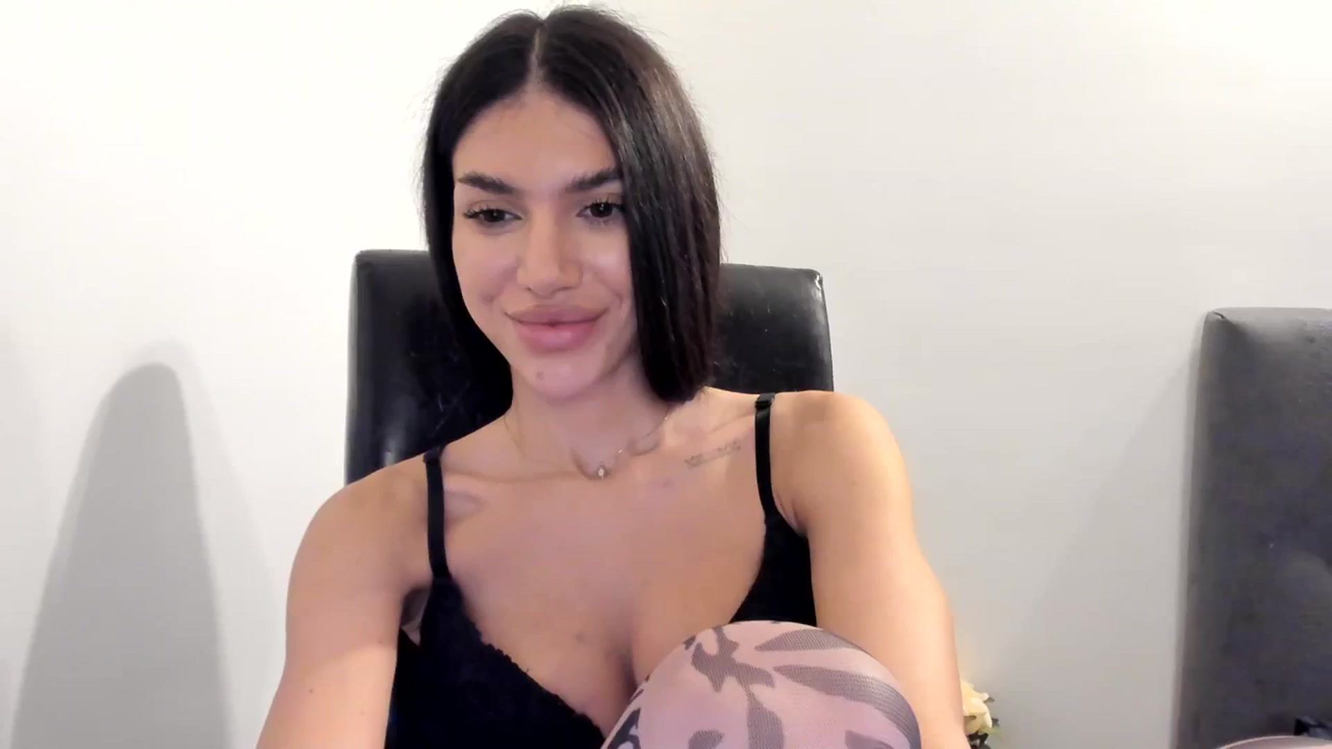 Gallery image thumbnail from SashaLopez's myfreecams stream on, 09/04/2023, 20:53 image 19 of 20