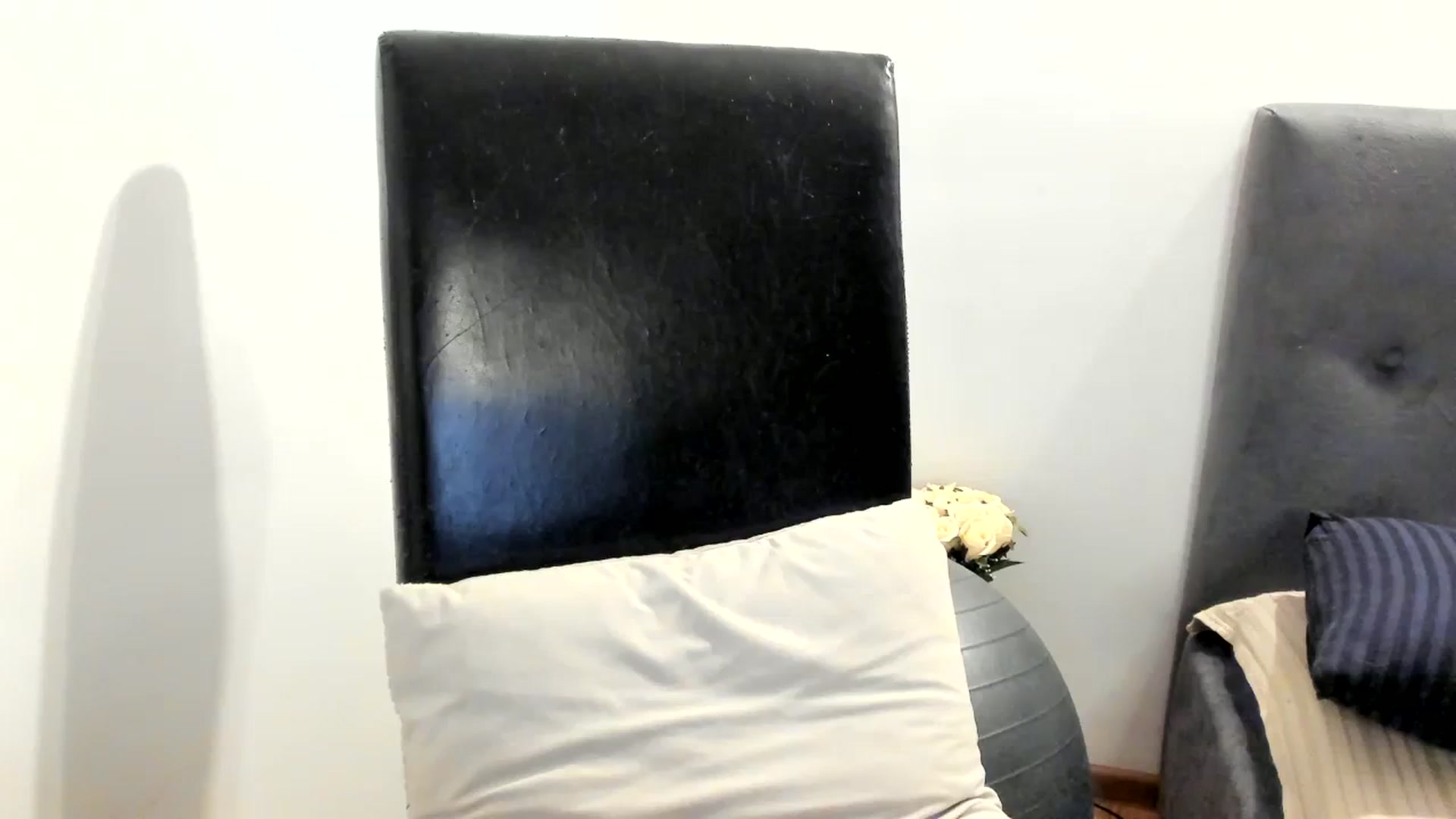 Gallery image thumbnail from SashaLopez's myfreecams stream on, 09/04/2023, 20:53 image 14 of 20