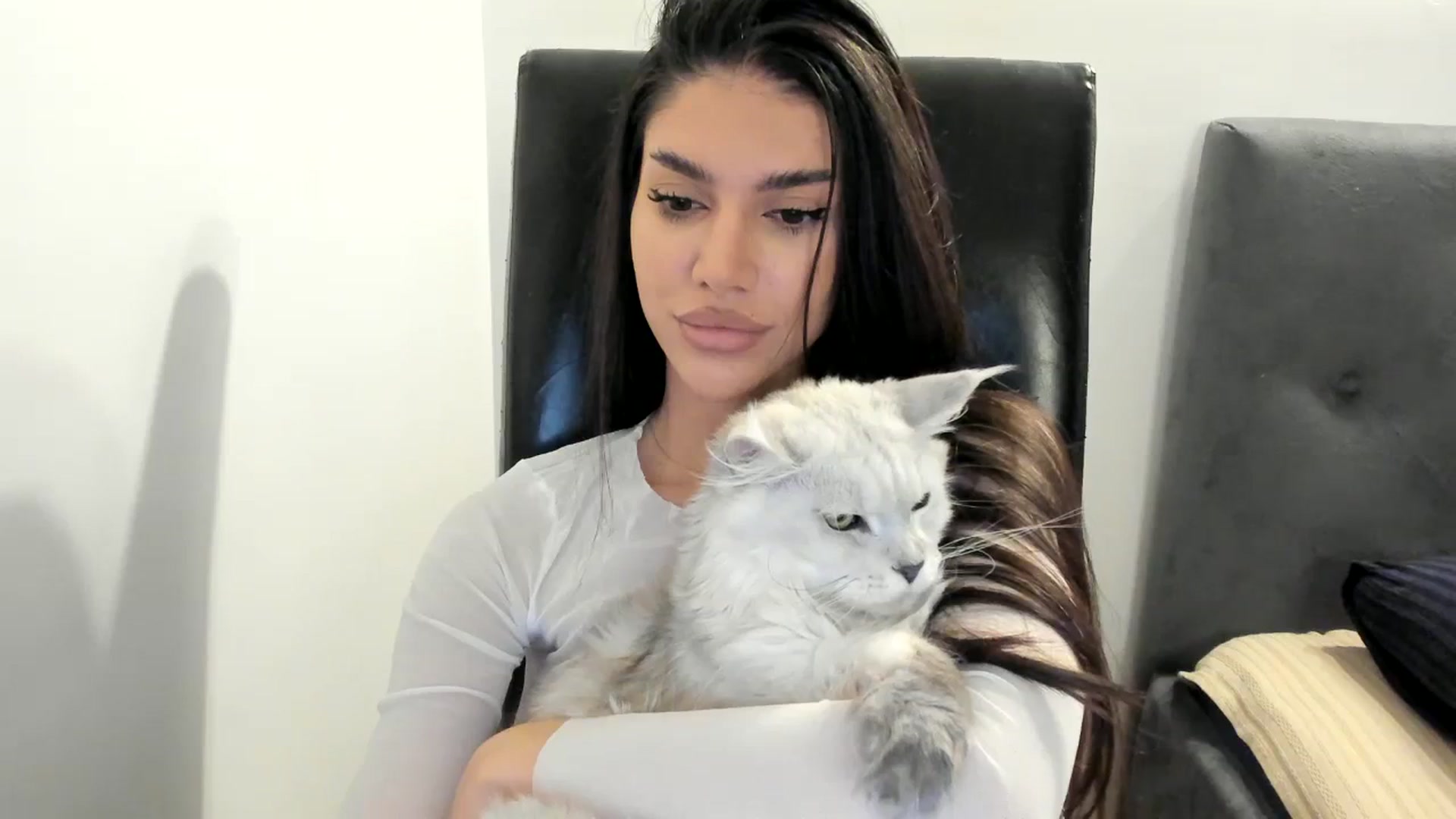 Gallery image thumbnail from SashaLopez's myfreecams stream on, 09/06/2023, 19:41 image 8 of 20