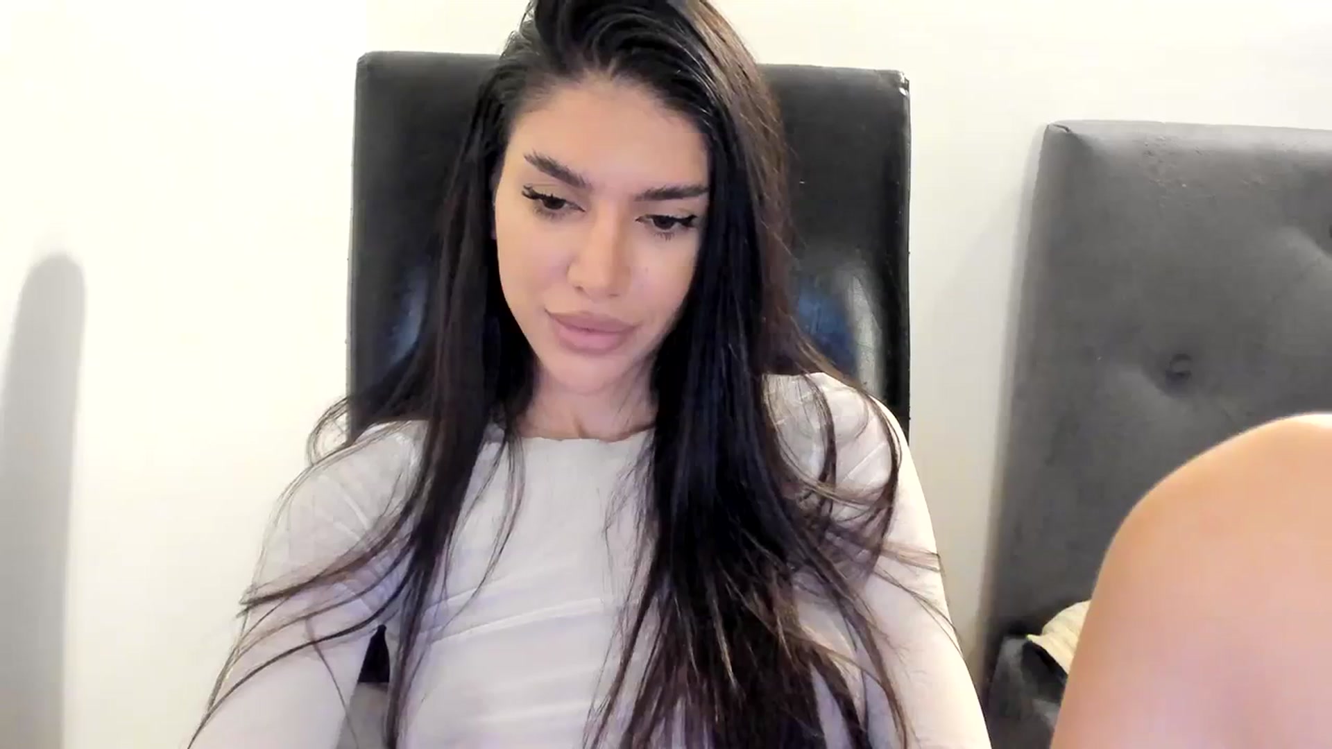 Gallery image thumbnail from SashaLopez's myfreecams stream on, 09/06/2023, 19:41 image 15 of 20