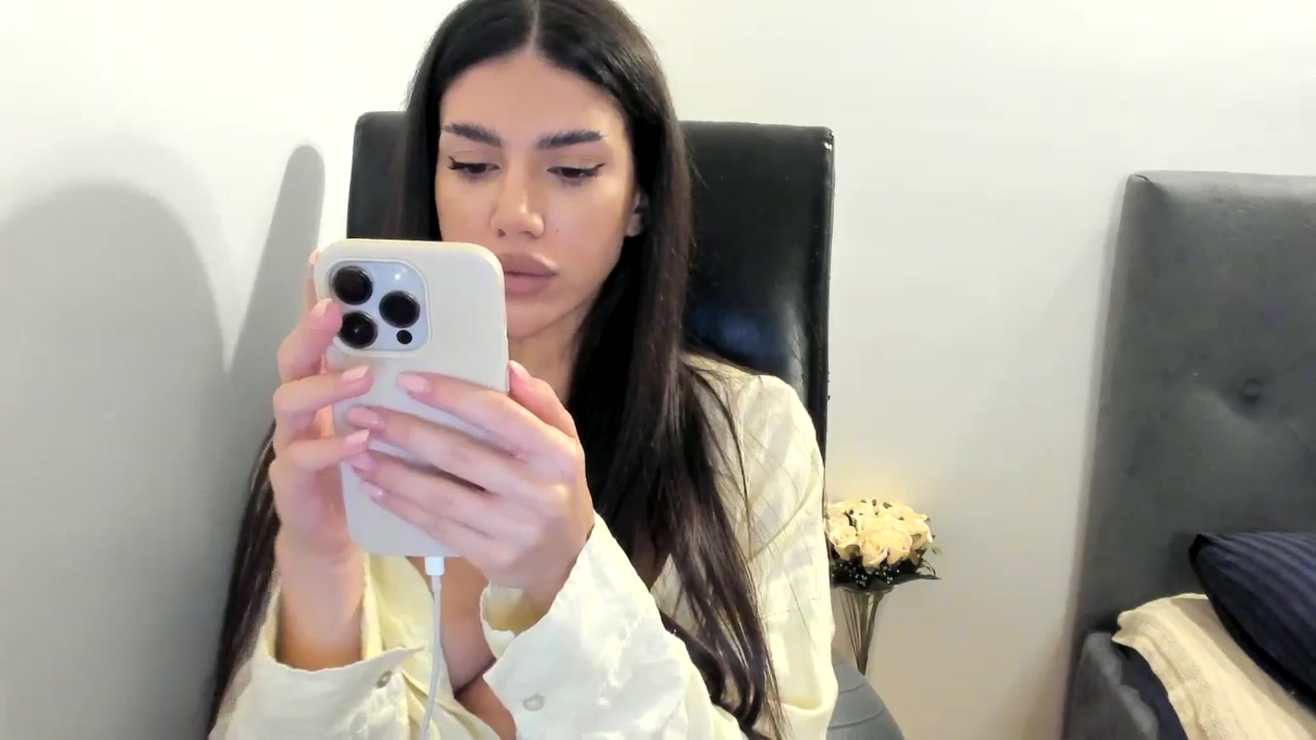 Gallery image thumbnail from SashaLopez's myfreecams stream on, 09/07/2023, 17:28 image 19 of 20