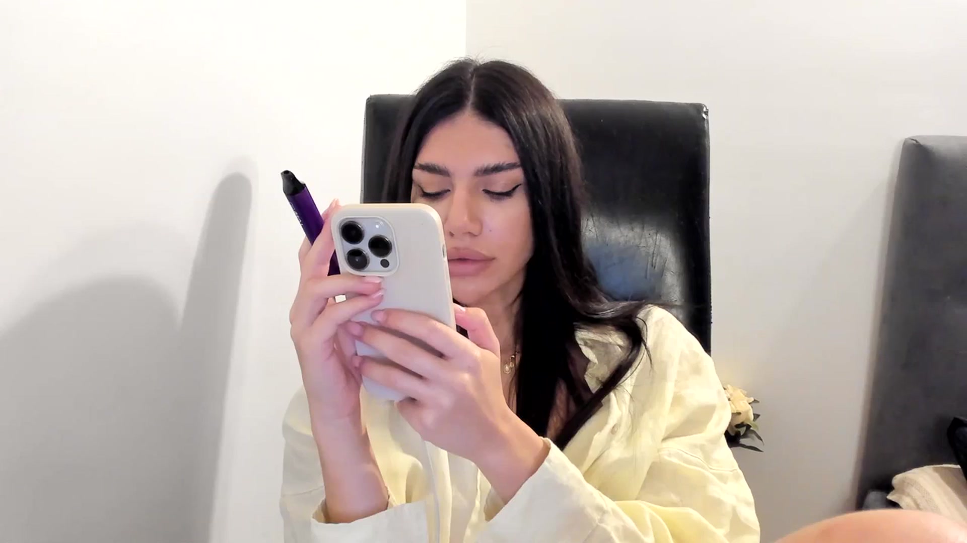 Gallery image thumbnail from SashaLopez's myfreecams stream on, 09/07/2023, 22:03 image 17 of 20