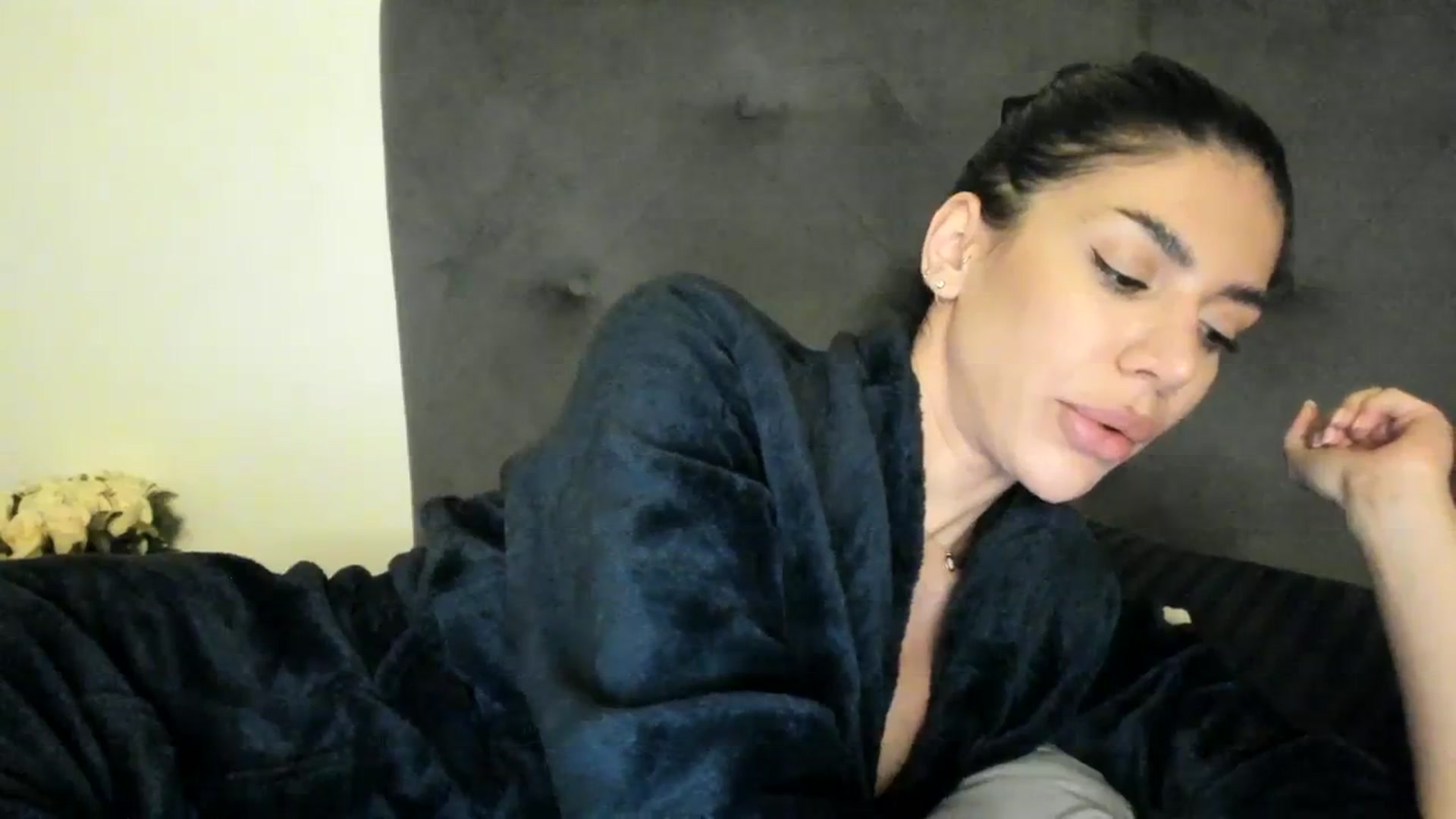 Gallery image thumbnail from SashaLopez's myfreecams stream on, 09/10/2023, 22:42 image 2 of 20