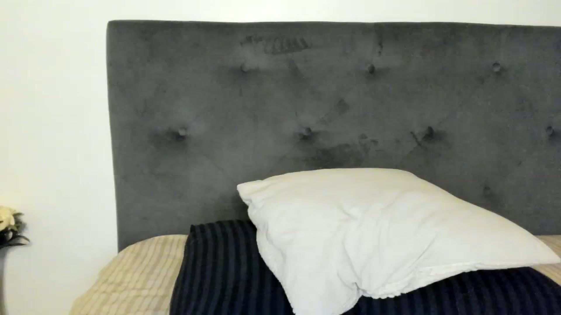 Gallery image thumbnail from SashaLopez's myfreecams stream on, 09/16/2023, 22:28 image 7 of 20