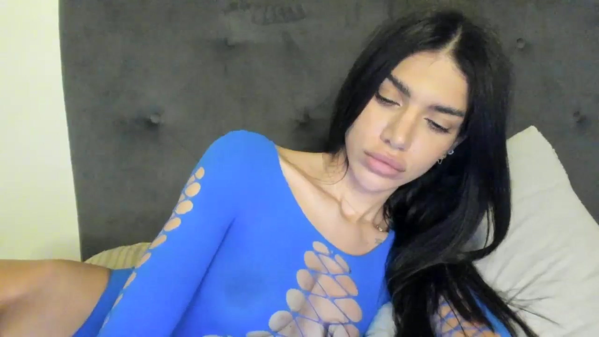 Gallery image thumbnail from SashaLopez's myfreecams stream on, 09/16/2023, 23:12 image 6 of 20