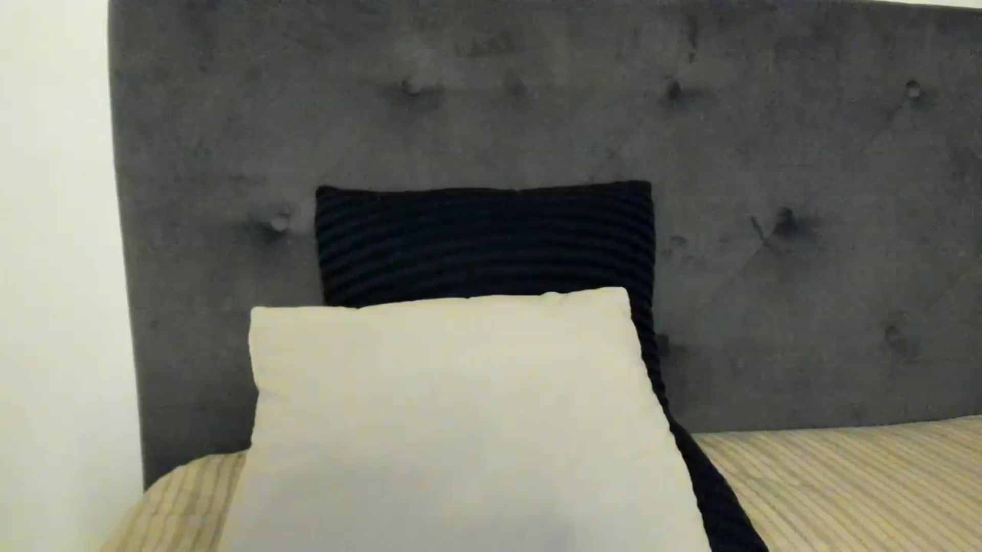 Gallery image thumbnail from SashaLopez's myfreecams stream on, 09/18/2023, 23:45 image 16 of 20