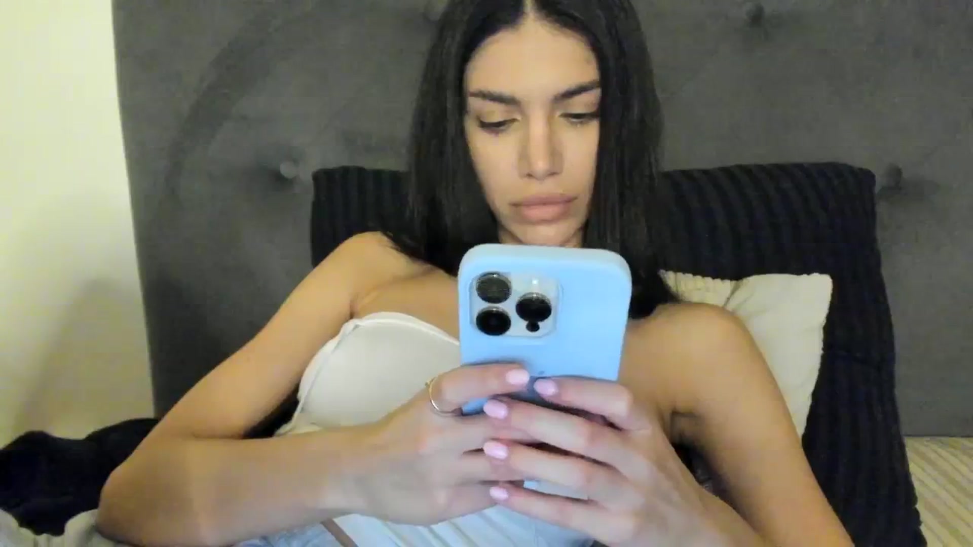 Gallery image thumbnail from SashaLopez's myfreecams stream on, 09/19/2023, 21:57 image 12 of 20