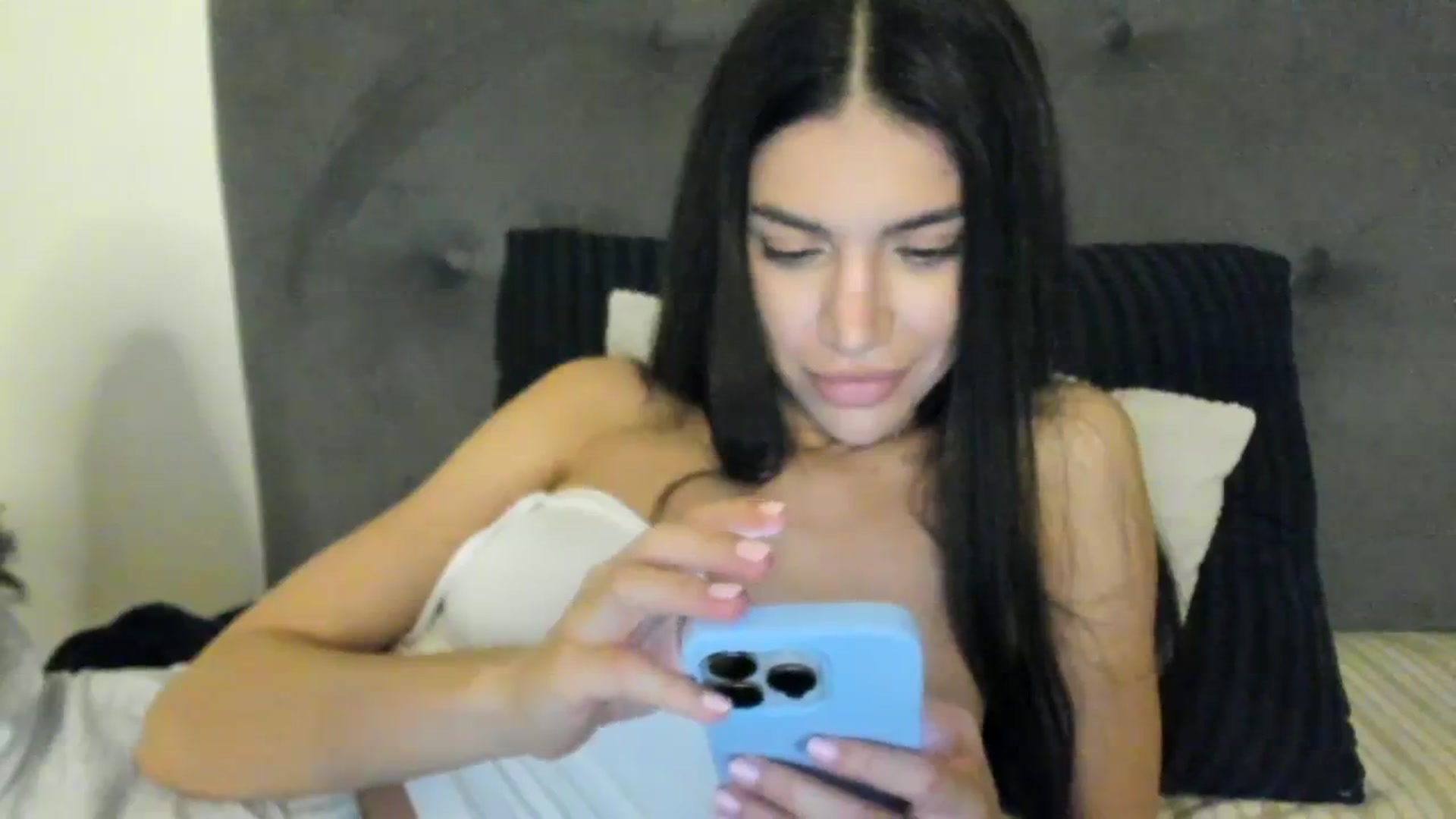 Gallery image thumbnail from SashaLopez's myfreecams stream on, 09/19/2023, 21:57 image 11 of 20