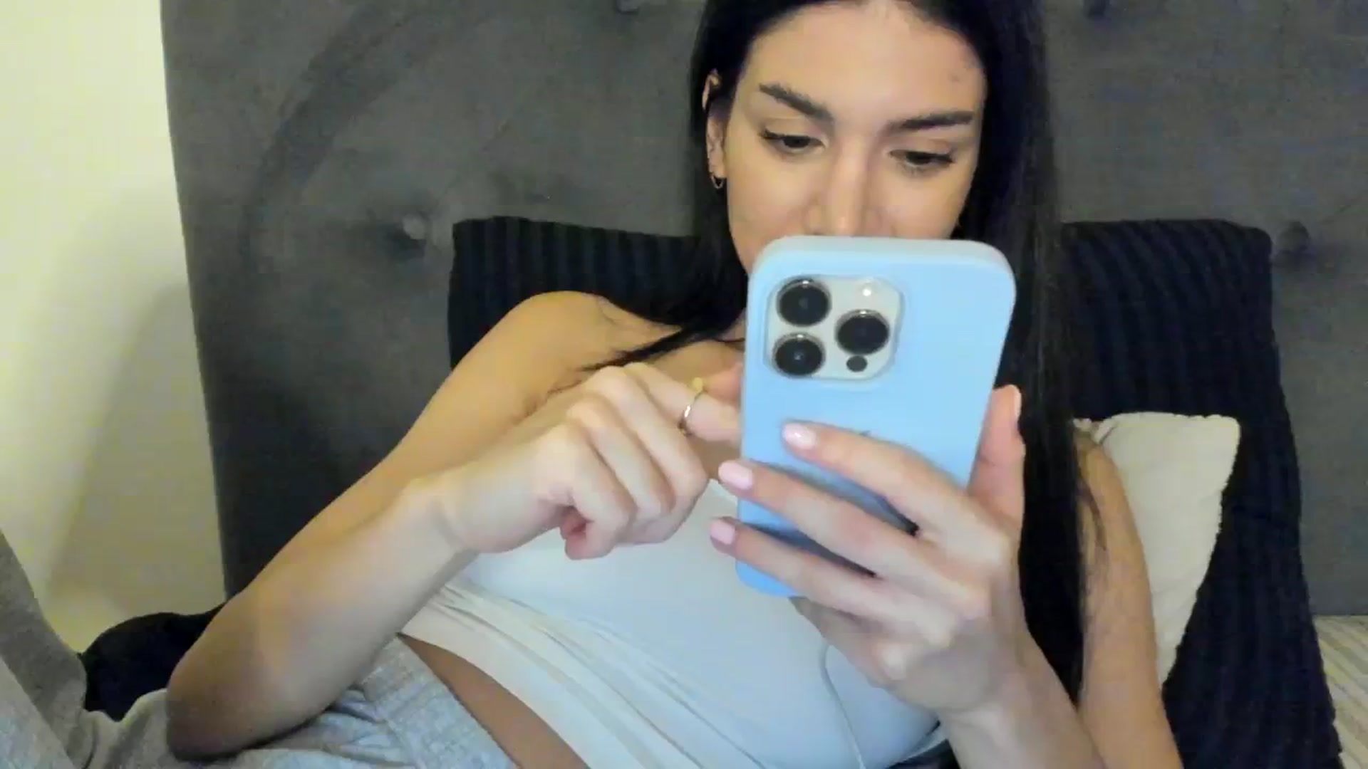 Gallery image thumbnail from SashaLopez's myfreecams stream on, 09/19/2023, 22:26 image 7 of 20