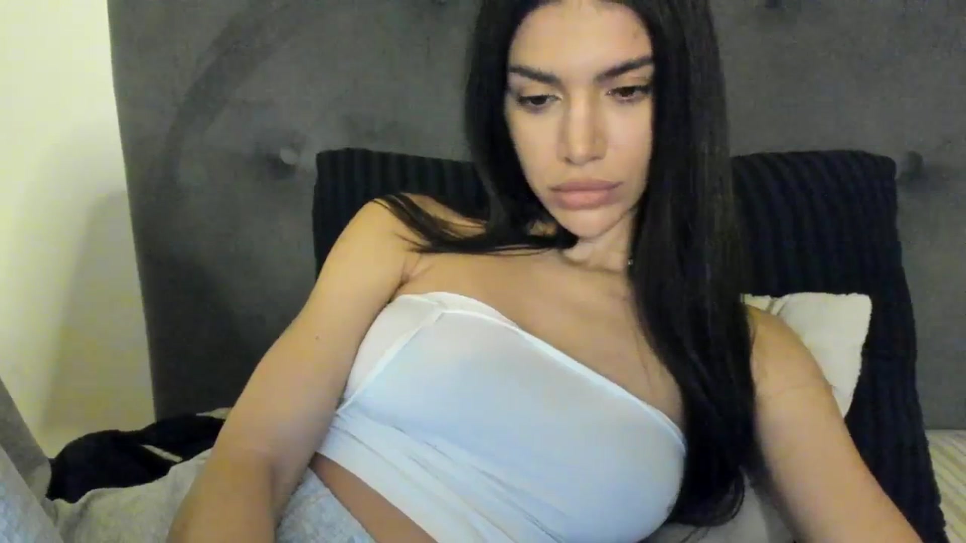 Gallery image thumbnail from SashaLopez's myfreecams stream on, 09/19/2023, 22:26 image 2 of 20