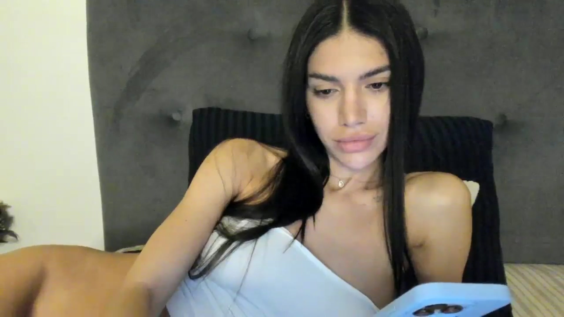 Gallery image thumbnail from SashaLopez's myfreecams stream on, 09/19/2023, 23:14 image 16 of 20