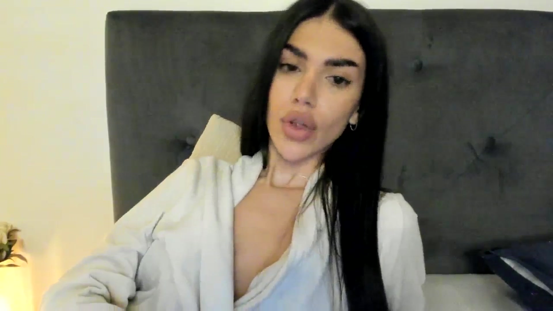 Gallery image thumbnail from SashaLopez's myfreecams stream on, 09/26/2023, 20:58 image 3 of 20
