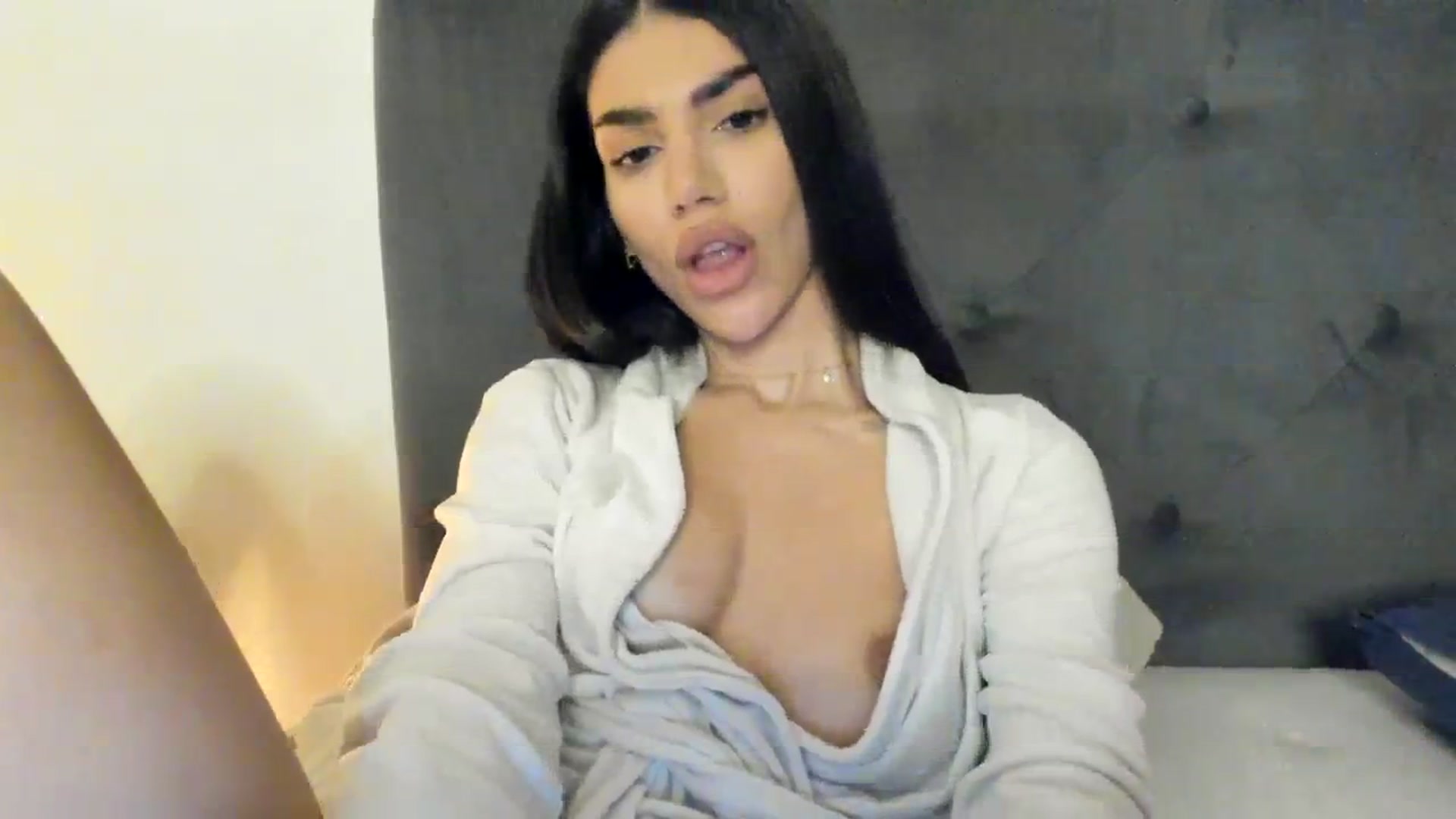 Gallery image thumbnail from SashaLopez's myfreecams stream on, 09/26/2023, 21:43 image 19 of 20