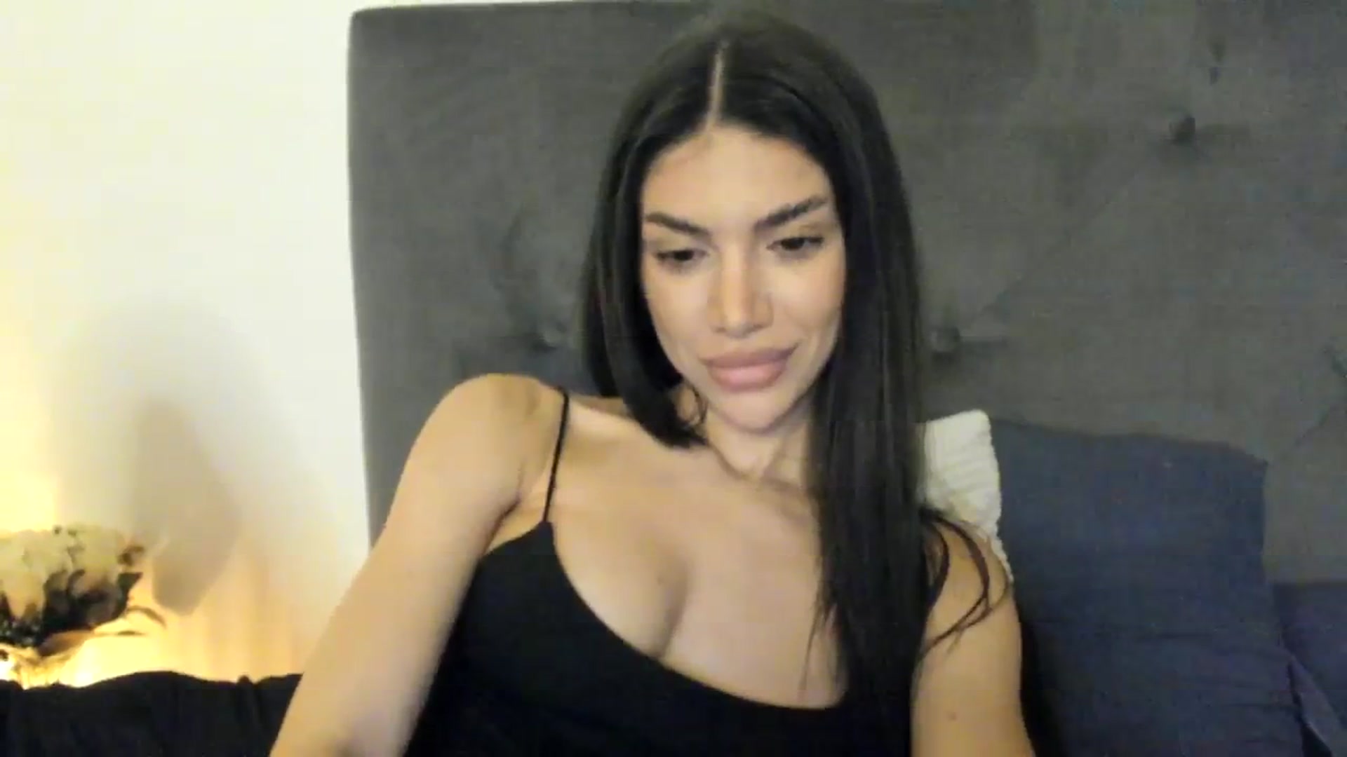 Gallery image thumbnail from SashaLopez's myfreecams stream on, 10/02/2023, 21:38 image 3 of 20