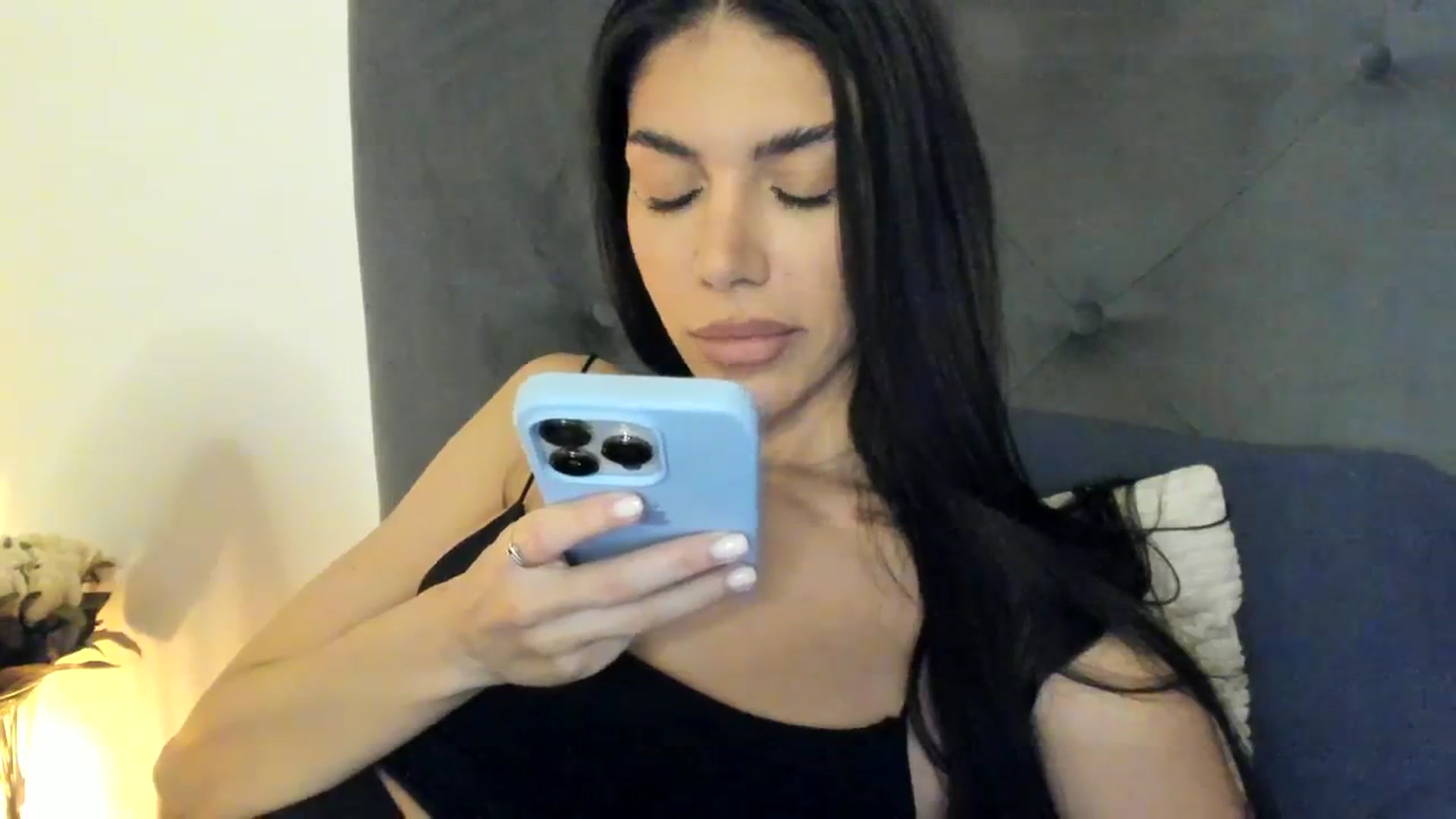Gallery image thumbnail from SashaLopez's myfreecams stream on, 10/02/2023, 21:38 image 10 of 20