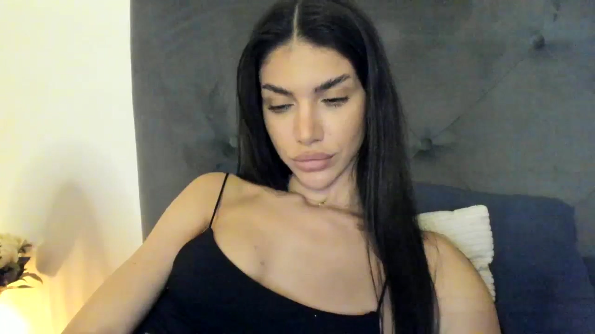 Gallery image thumbnail from SashaLopez's myfreecams stream on, 10/02/2023, 21:38 image 13 of 20