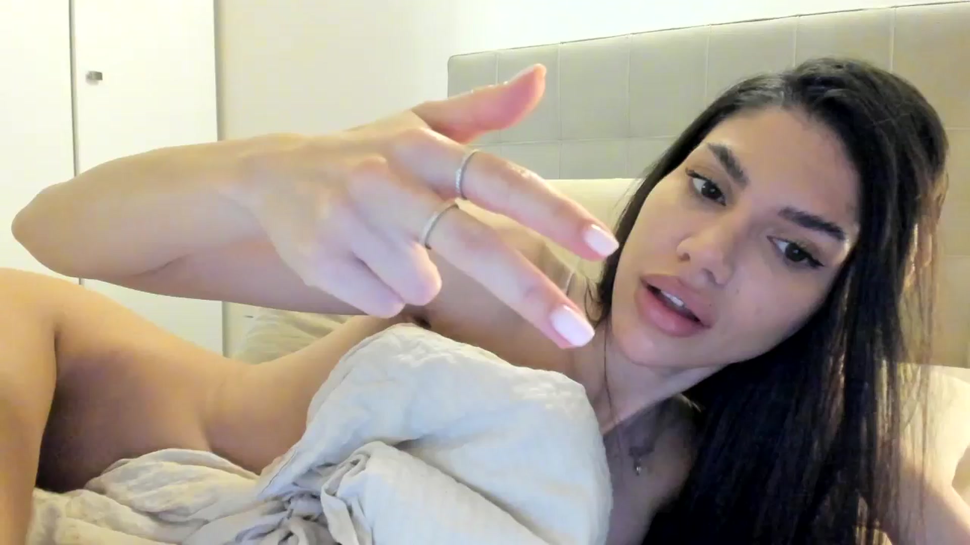 Gallery image thumbnail from SashaLopez's myfreecams stream on, 10/08/2023, 21:42 image 1 of 20