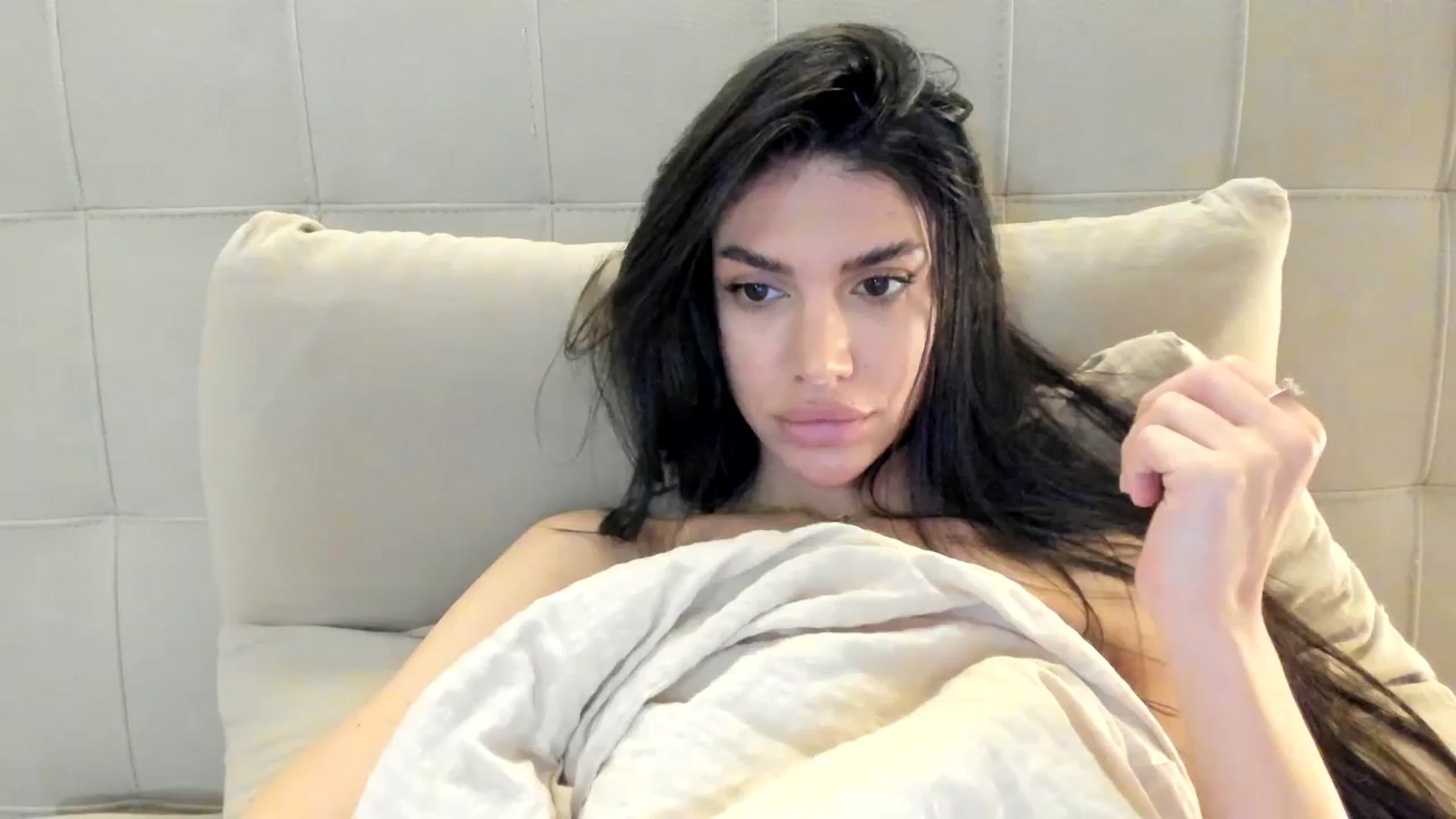 Gallery image thumbnail from SashaLopez's myfreecams stream on, 10/08/2023, 23:44 image 12 of 20