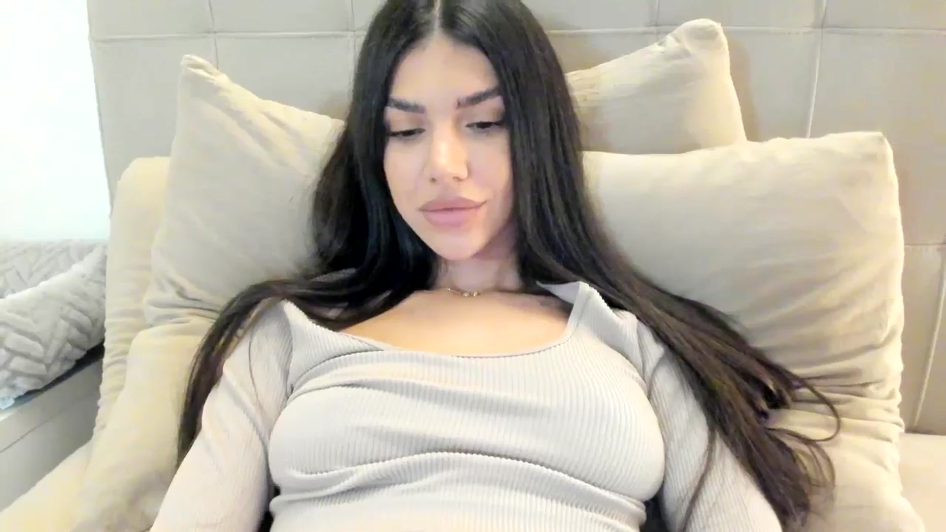 Gallery image thumbnail from SashaLopez's myfreecams stream on, 10/09/2023, 21:17 image 4 of 20